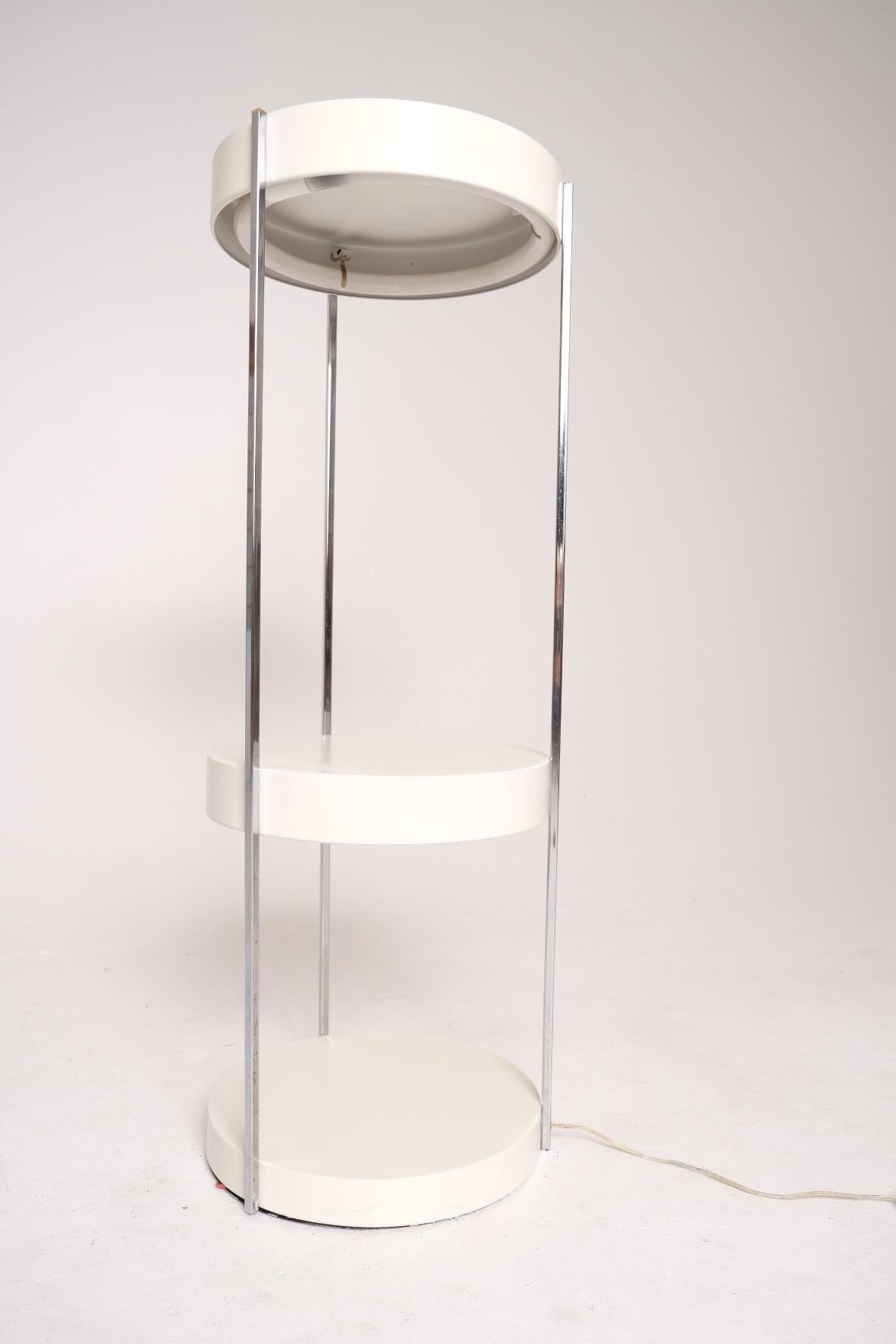 Mid-Century Modern Enameled Steel Floor Lamp by George Kovacs en venta 1