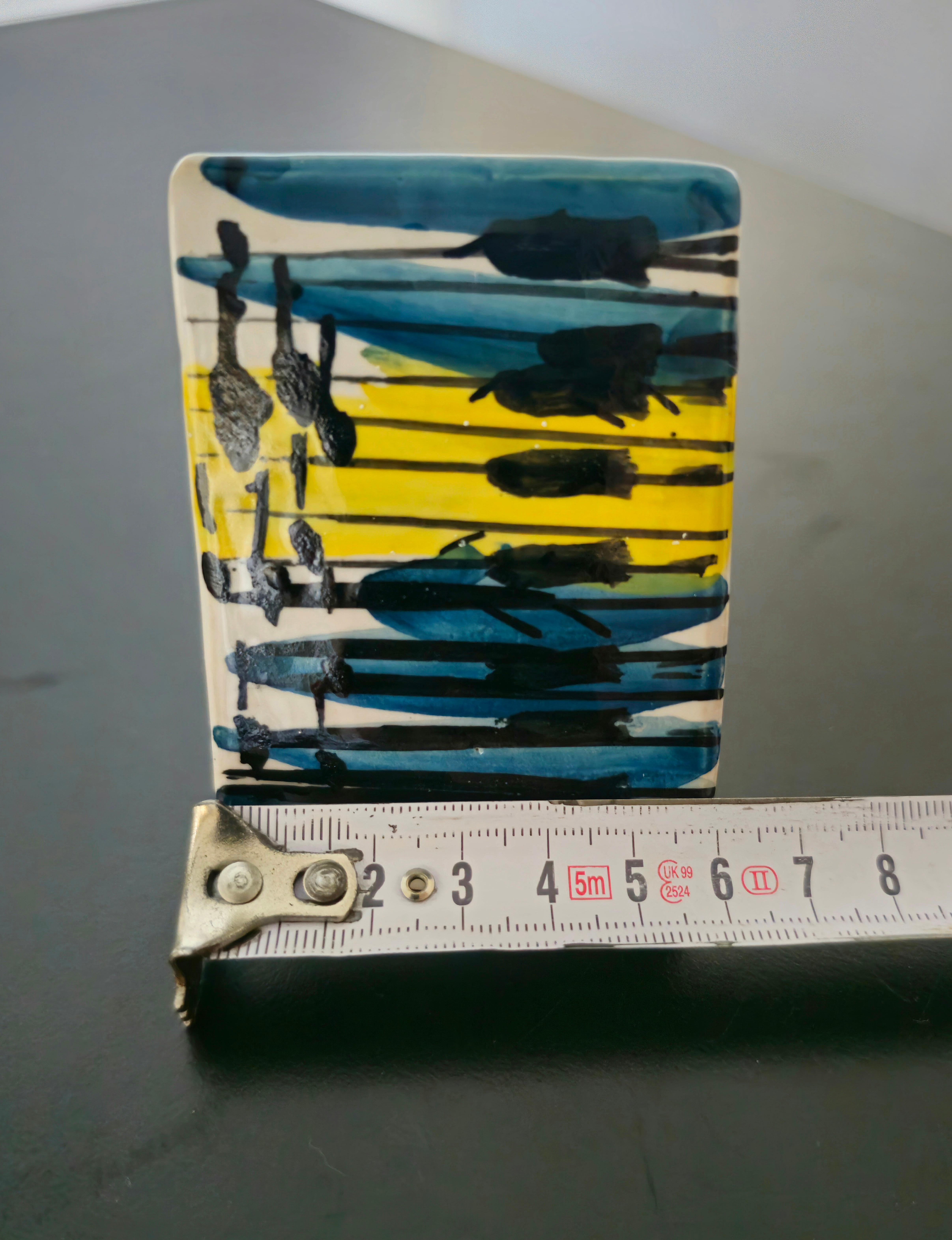 Maniglie per porte o cassetti smaltate della metà del secolo scorso Italia 1940/50 set di 6 in vendita 8