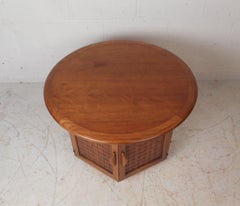 Mid-Century Modern End Table by Lane Furniture