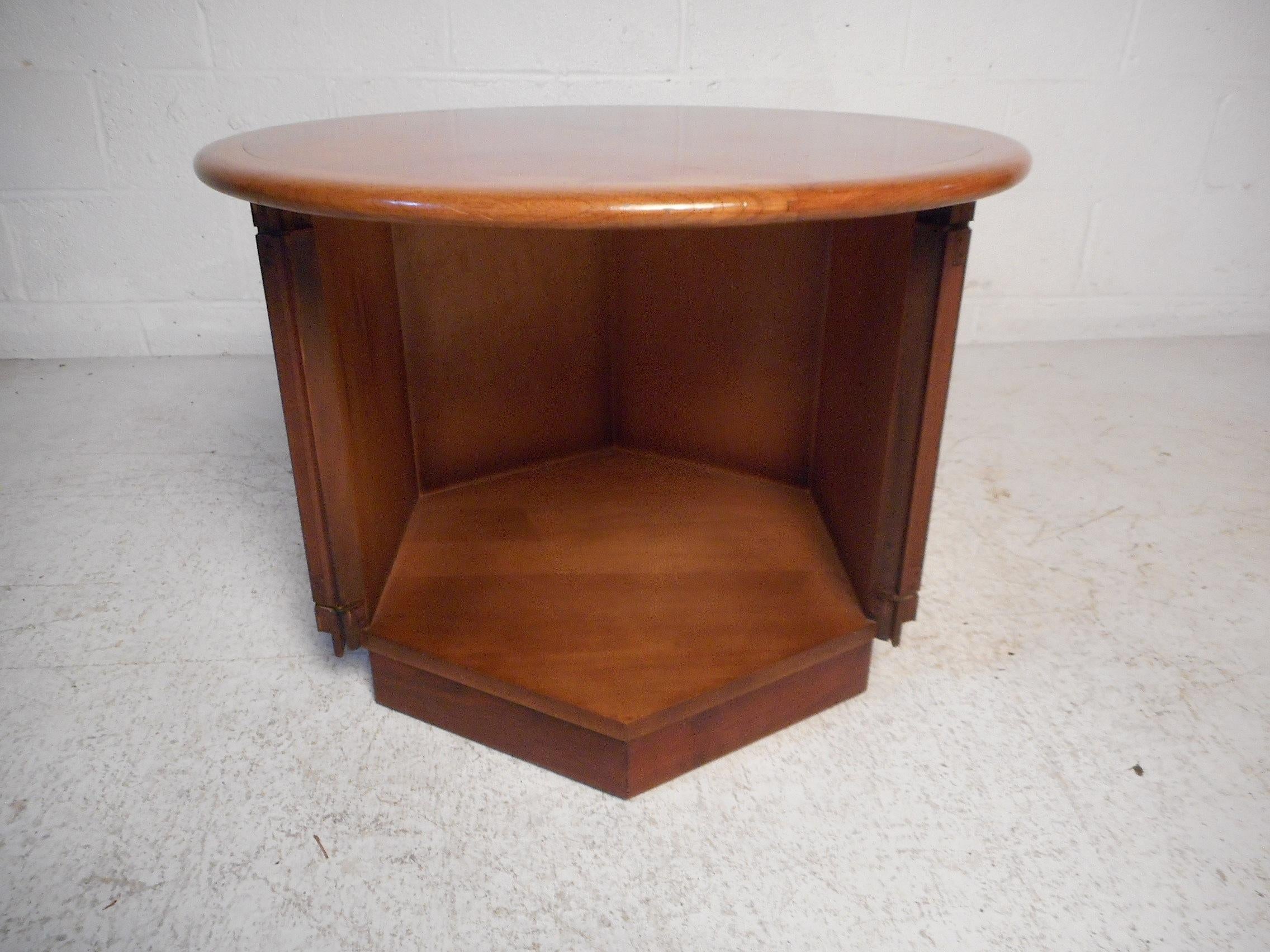 American Mid-Century Modern End Table by Lane Furniture