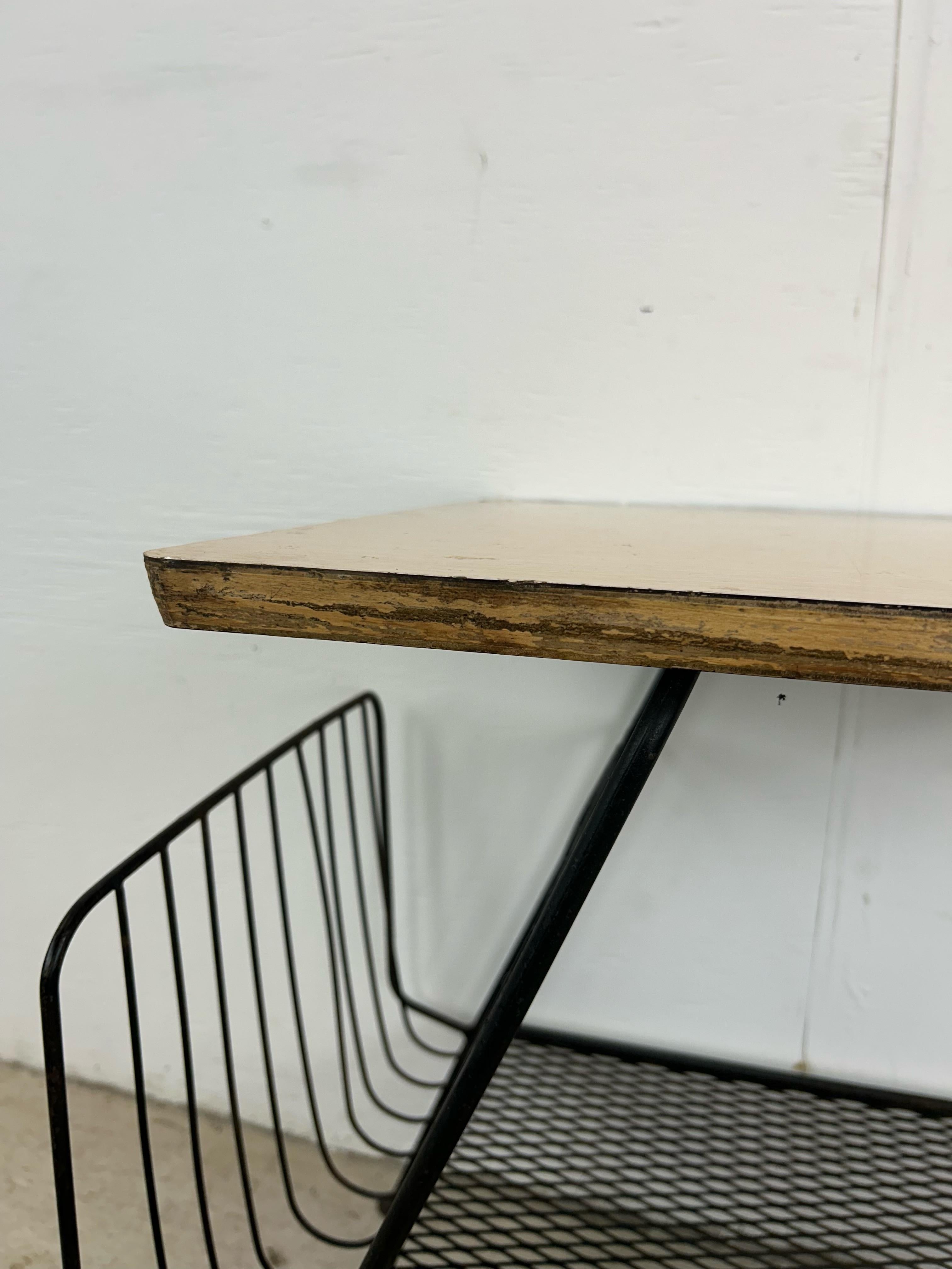 Metal Mid Century Modern End Table with Magazine Rack Base