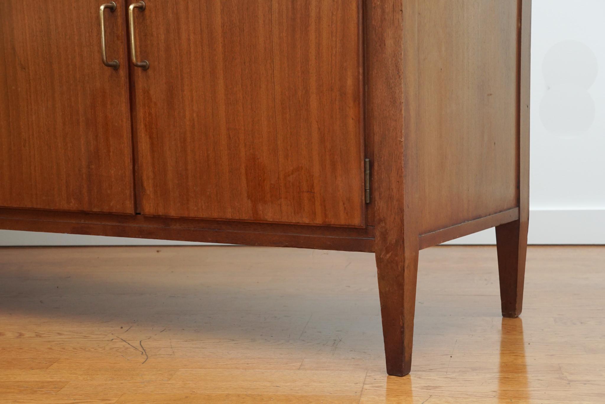 Mid-Century Modern English Sideboard For Sale 3