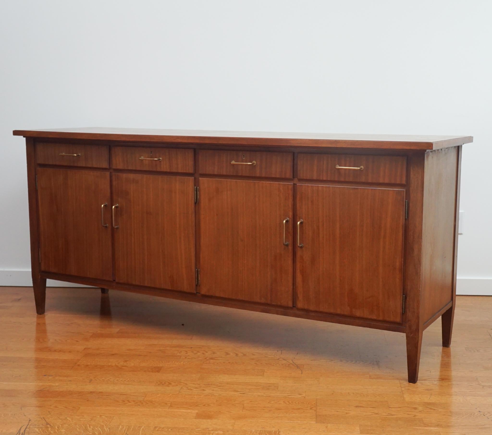 Mid-Century Modern English Sideboard For Sale 1