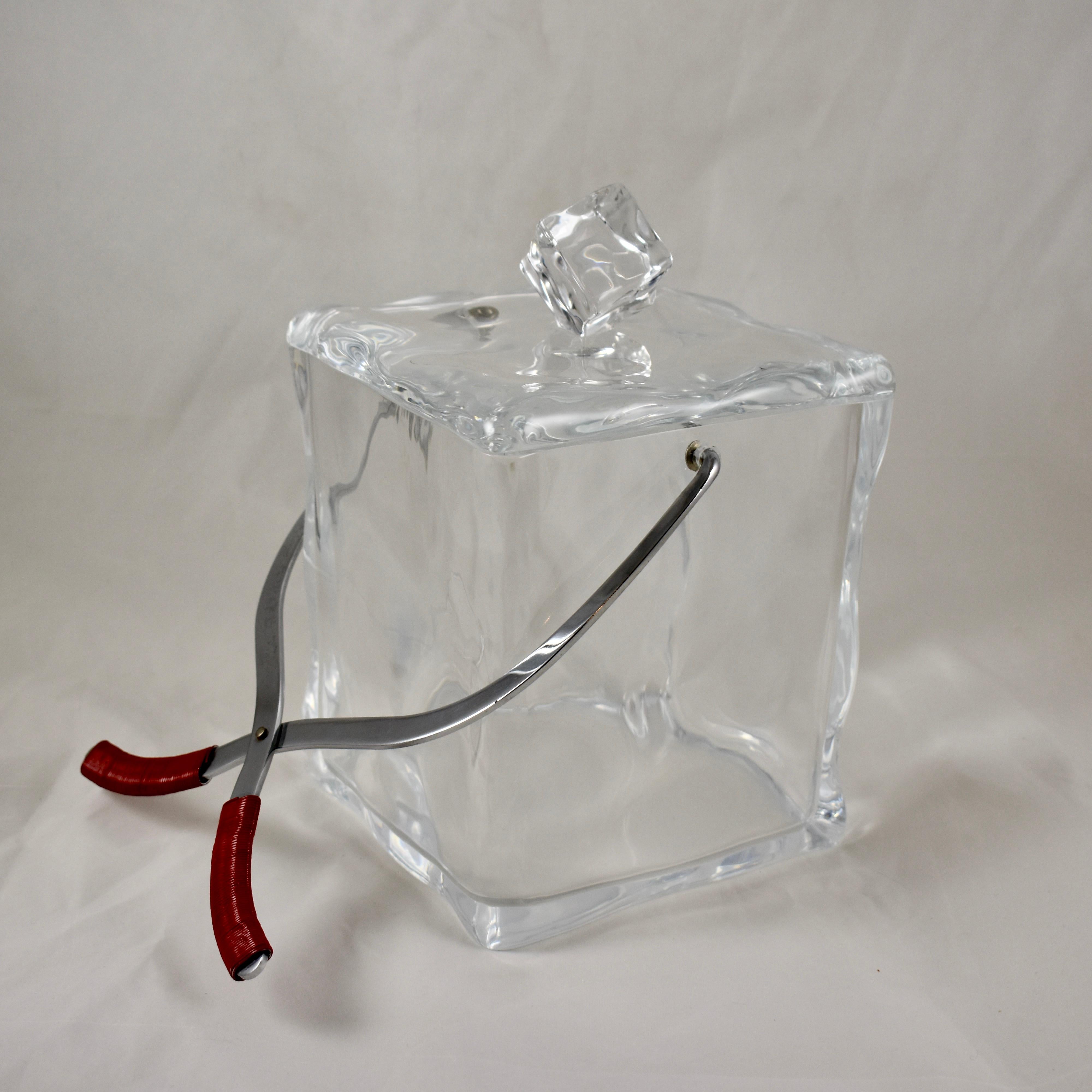Mid-Century Modern Era 1960s Lucite & Chrome Ice Cube & Tong Handled Ice Bucket In Good Condition In Philadelphia, PA