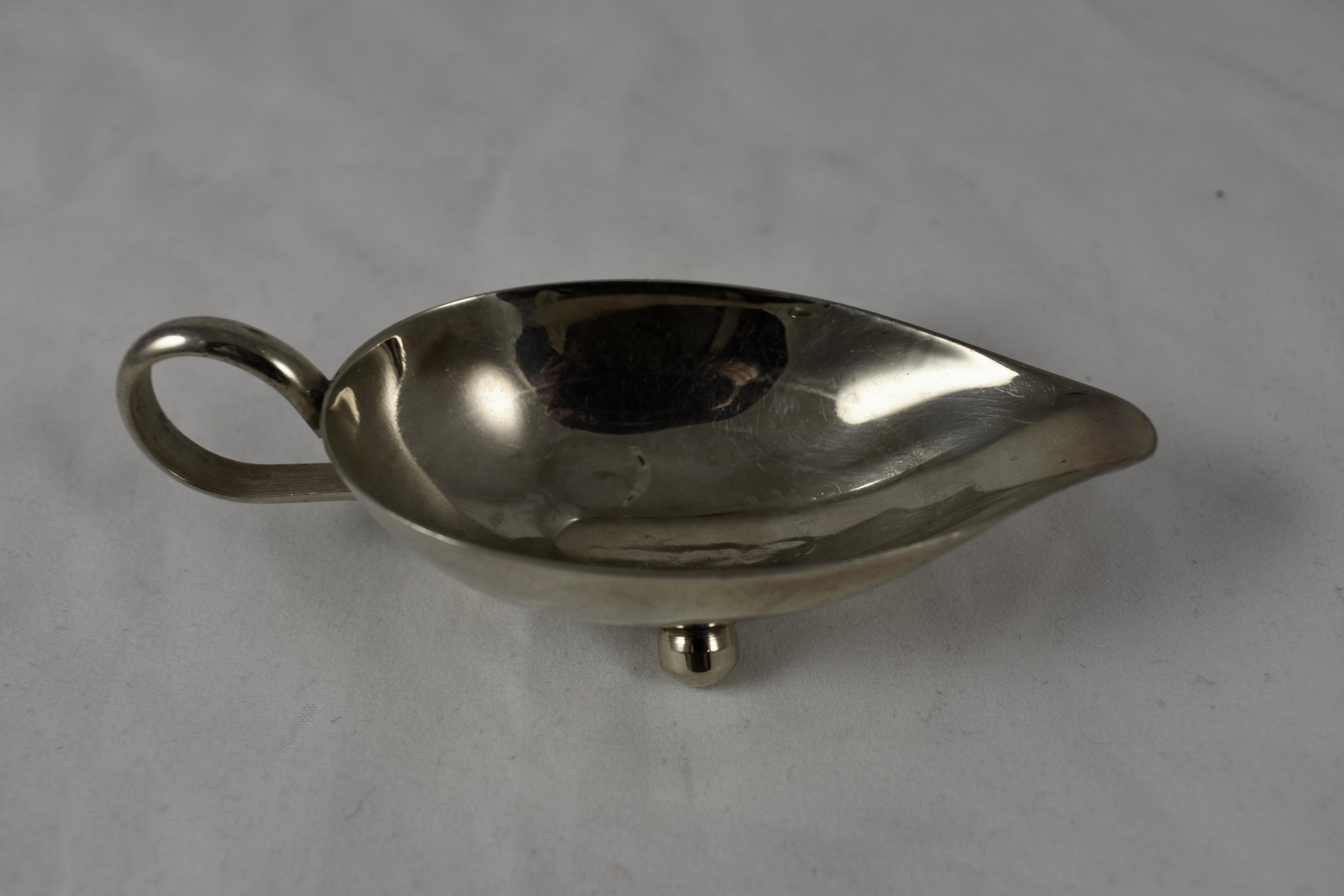 Metalwork Mid-Century Modern Era Italian Silver Individual Buffet Au Jus Sauce Boats S/ 14 For Sale