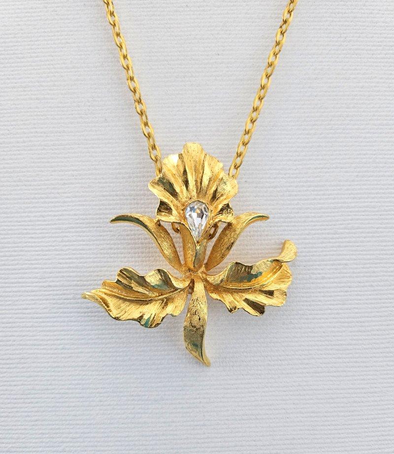 XX secolo Collana con ciondolo a forma di orchidea dell'era moderna di metà secolo in vendita