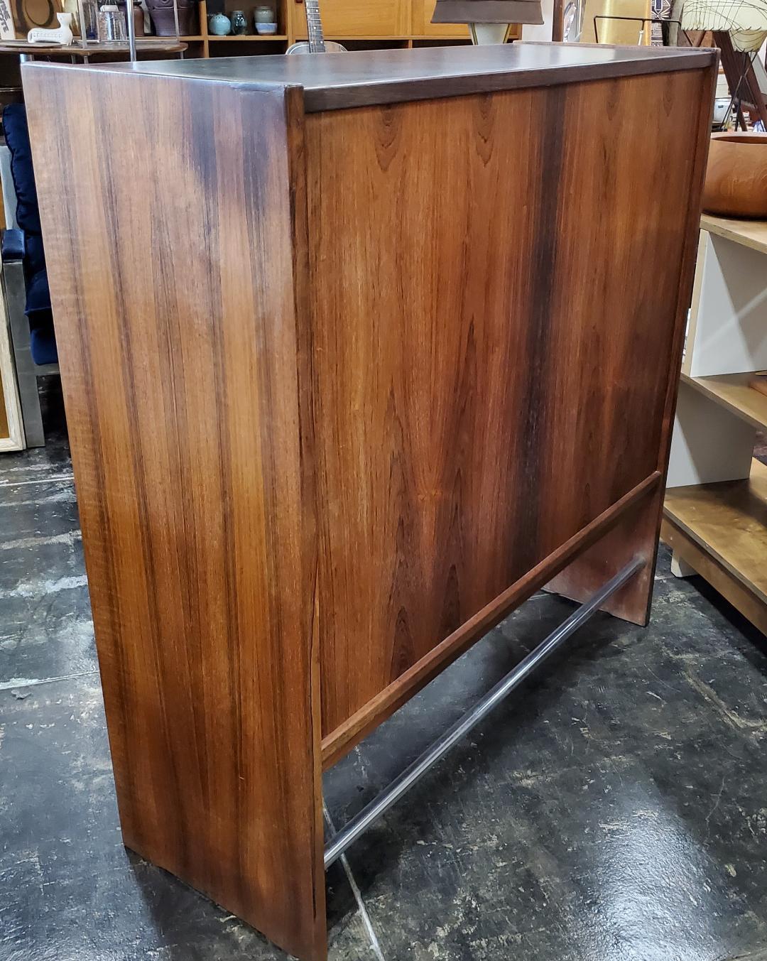 Mid-Century Modern Erik Buch Danish Rosewood Dry Bar For Sale 12