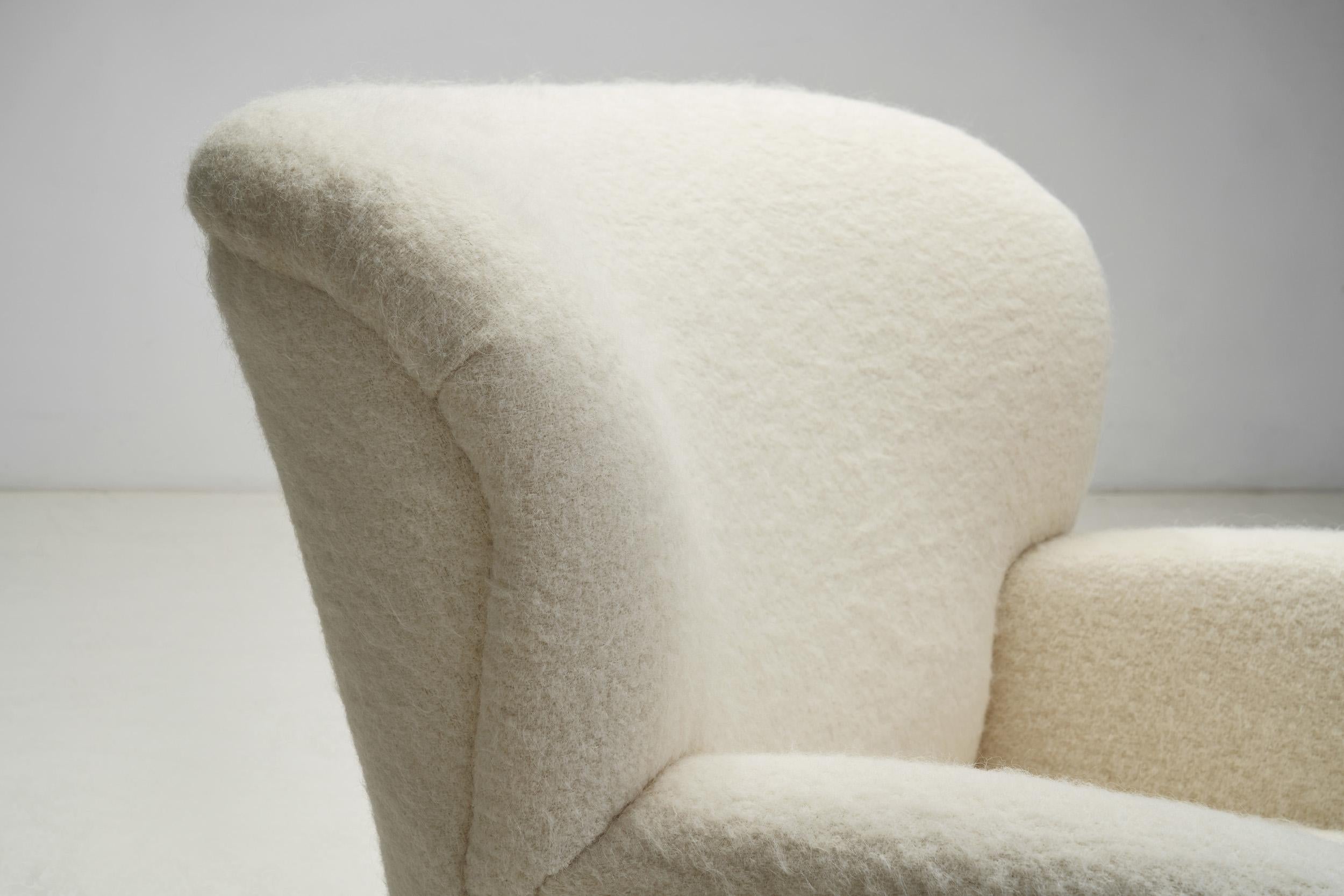 Chaise longue d'ébéniste européenne The Moderns, Europe 1950s en vente 2