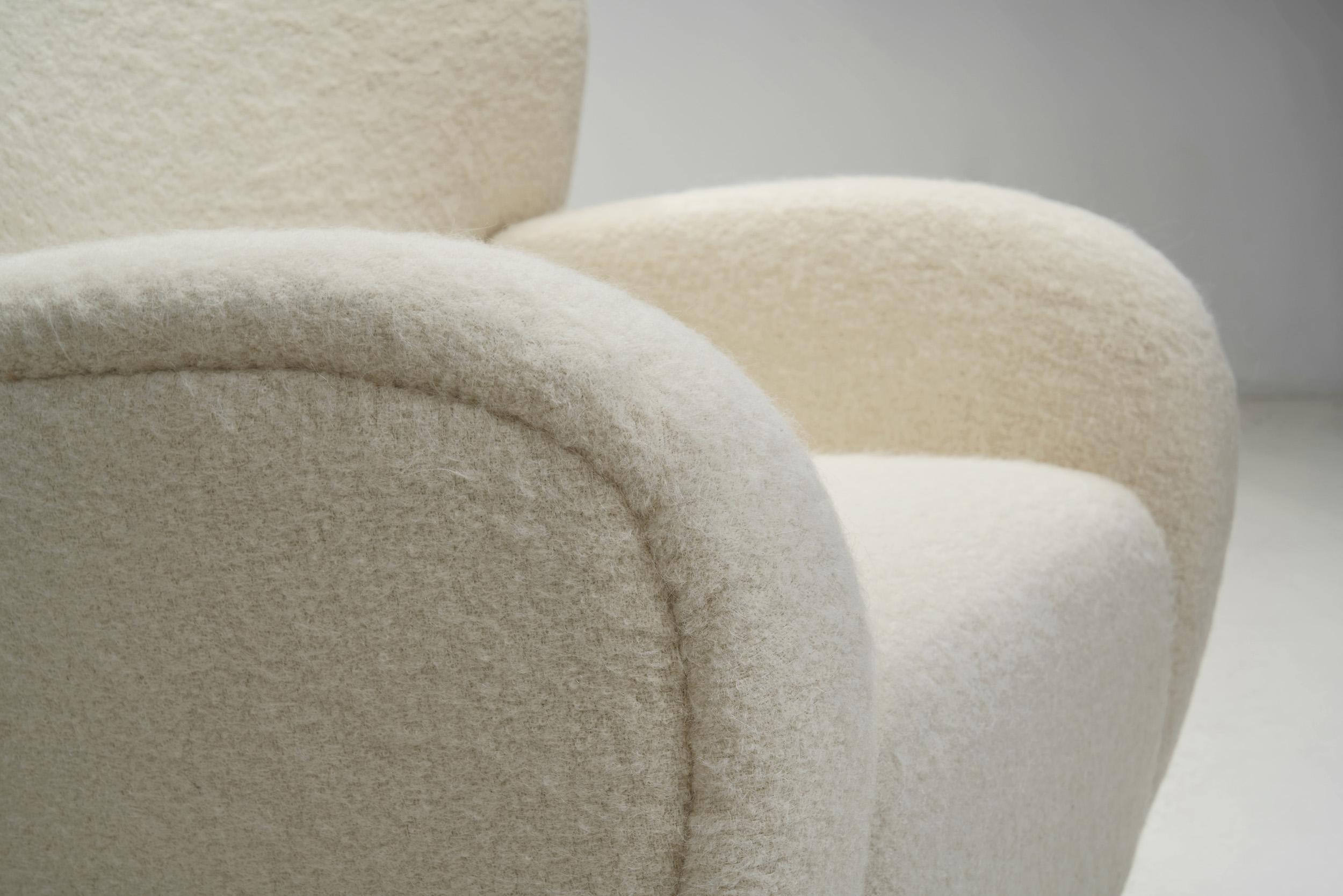 Chaise longue d'ébéniste européenne The Moderns, Europe 1950s en vente 3