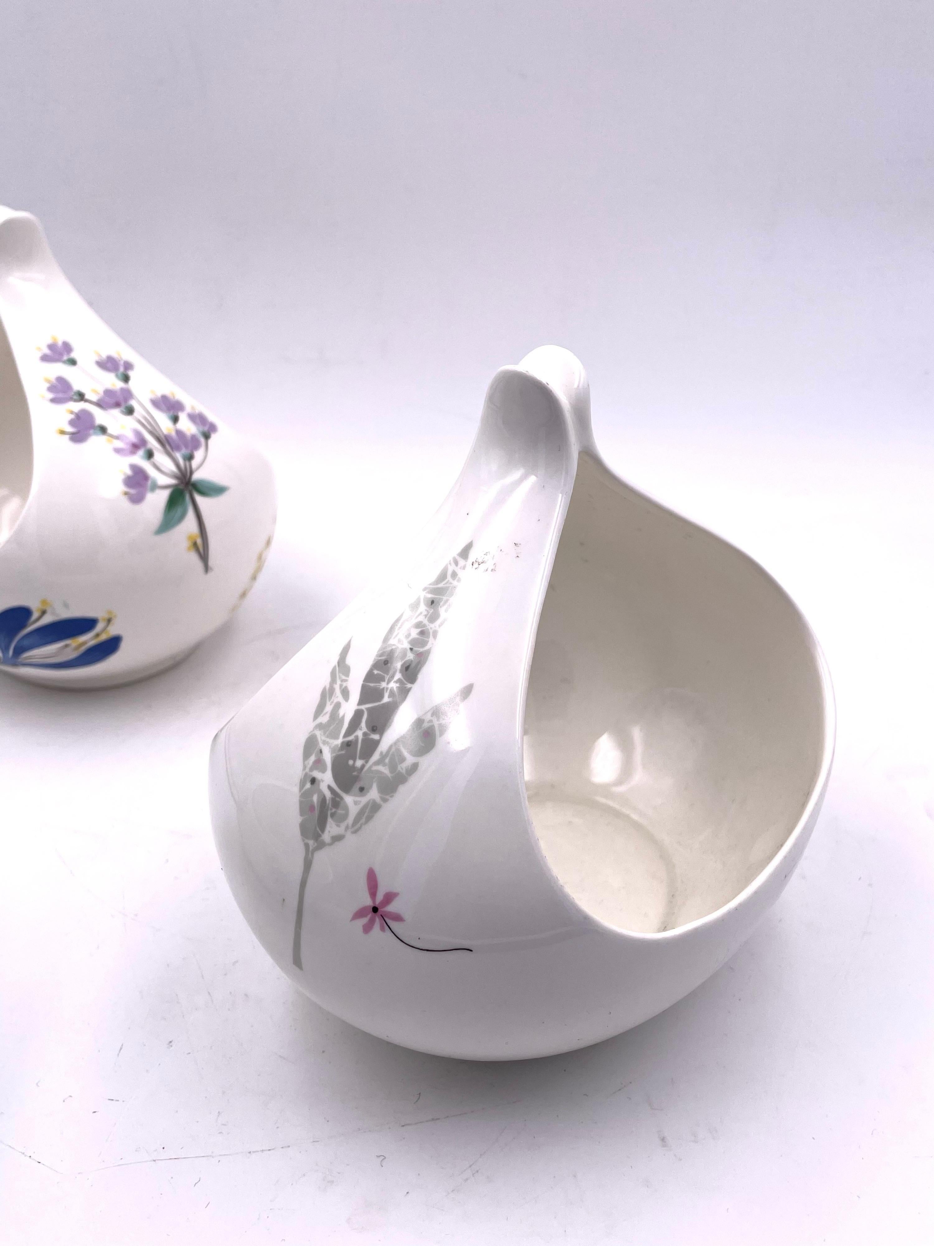 Mid-Century Modern Eva Zeisel for Hallcraft Porcelain Gravy Bowls In Excellent Condition For Sale In San Diego, CA