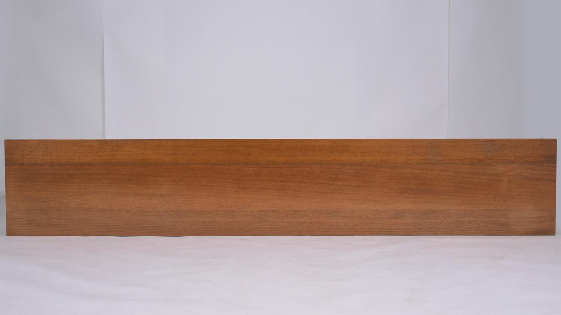 Long Mid-Century Modern Lacquer Credenza 10