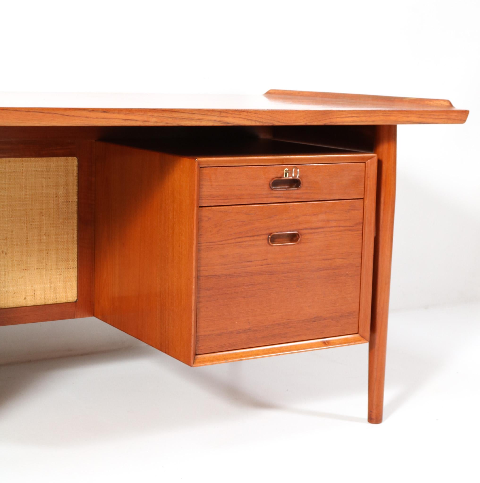 Moderner Chefschreibtisch 207 aus der Mitte des Jahrhunderts von Arne Vodder für Sibast, 1960er Jahre im Angebot 8