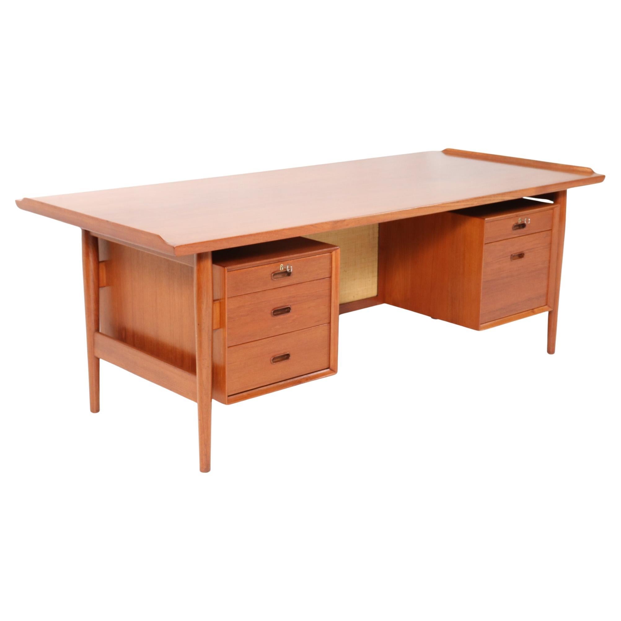 Mid-Century Modern Executive Desk 207 by Arne Vodder for Sibast, 1960s