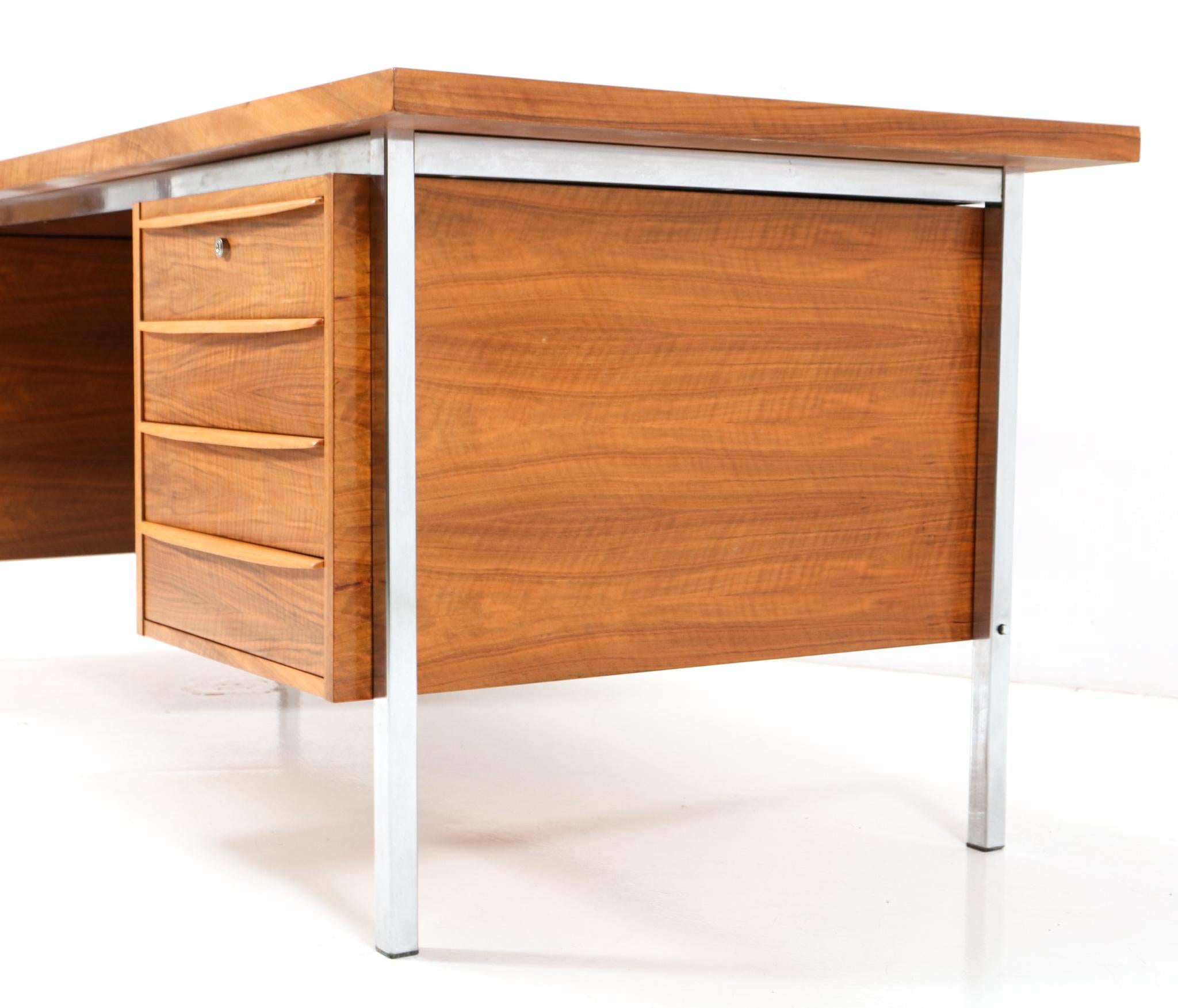 Mid-Century Modern Executive Desk by Salomonson & Tempelman for AP Originals 1