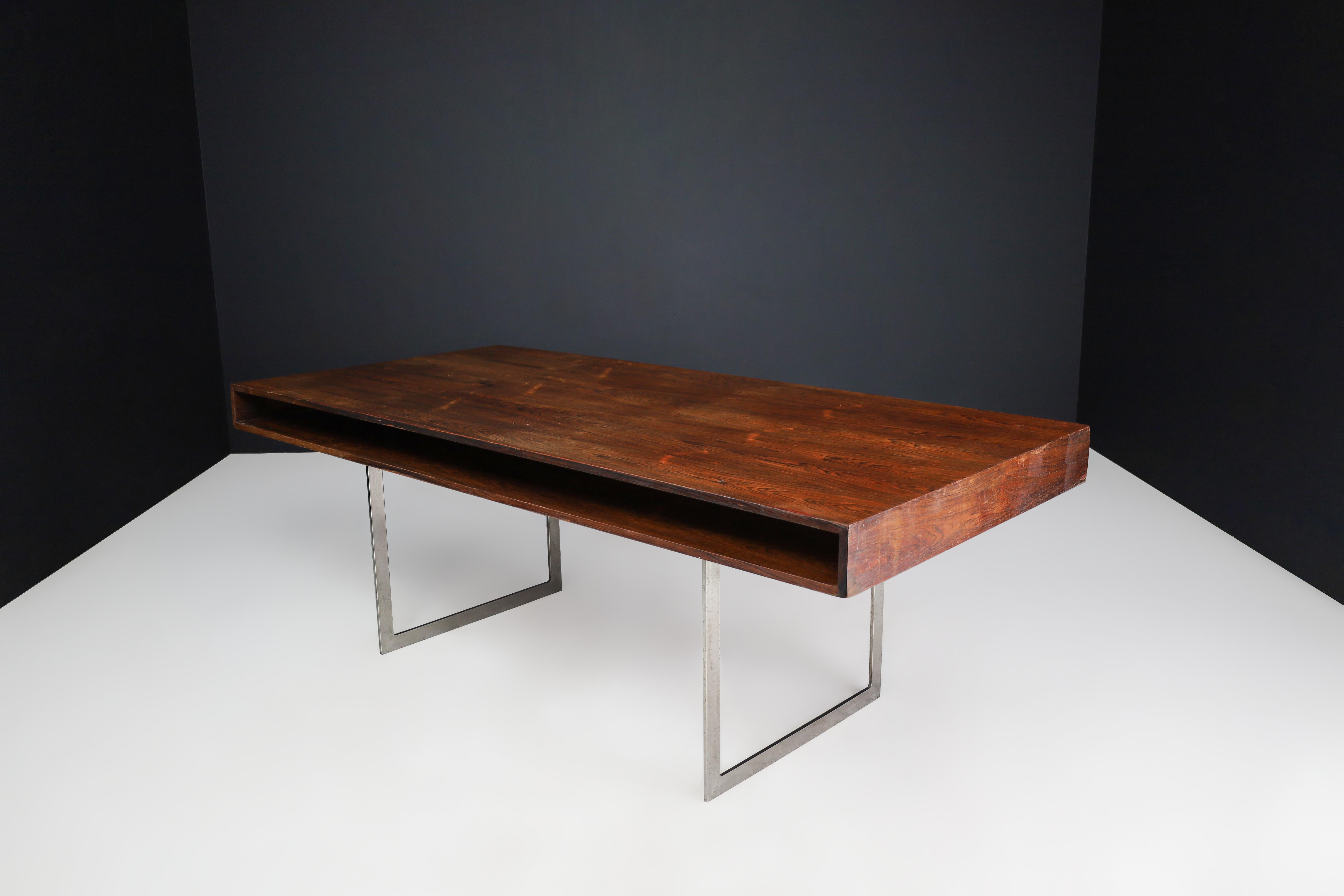 20th Century Mid-Century Modern Executive Free Standing Desk in the Style of Bodil Kjær, 1960 For Sale
