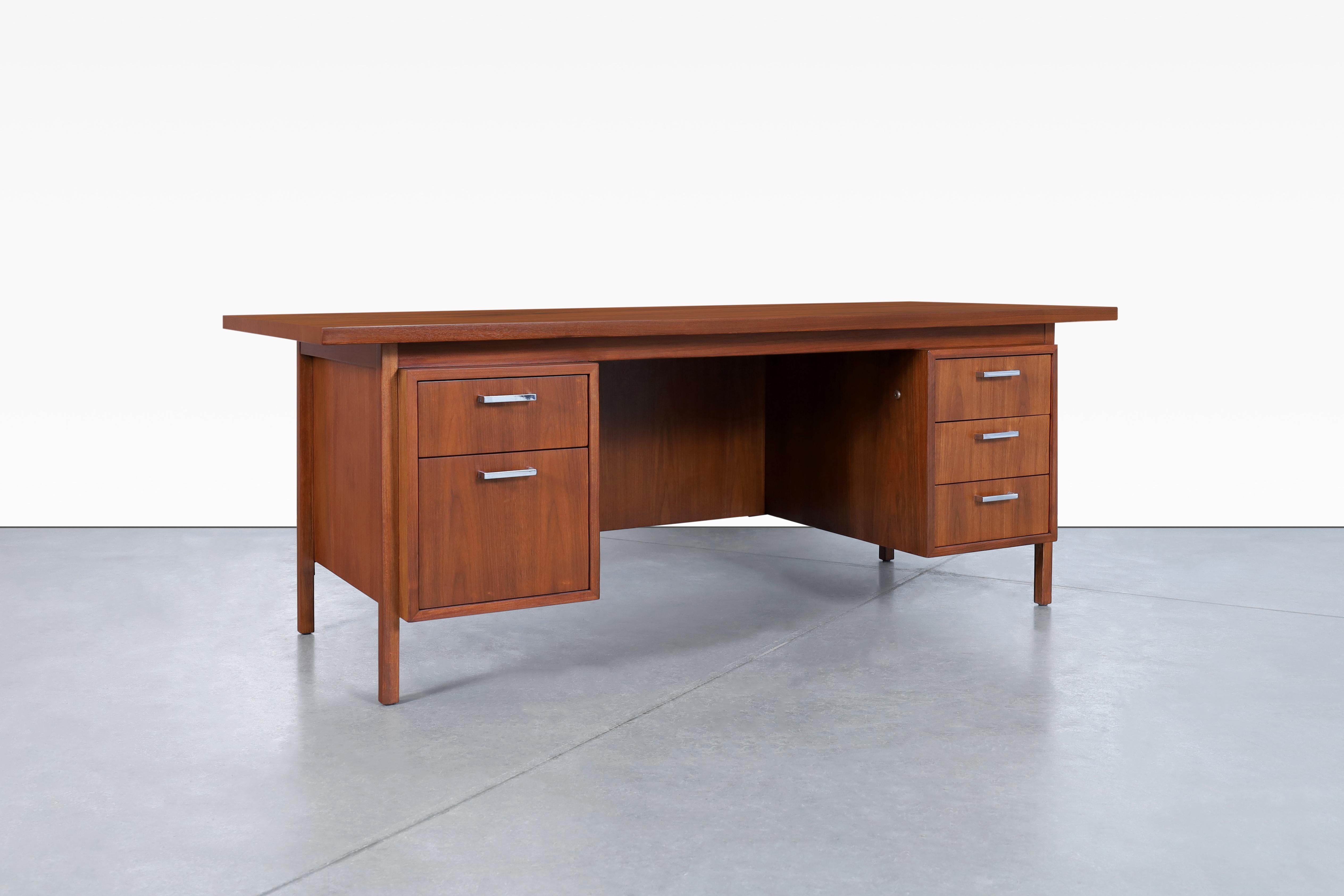 American Mid Century Modern Executive Walnut Desk For Sale