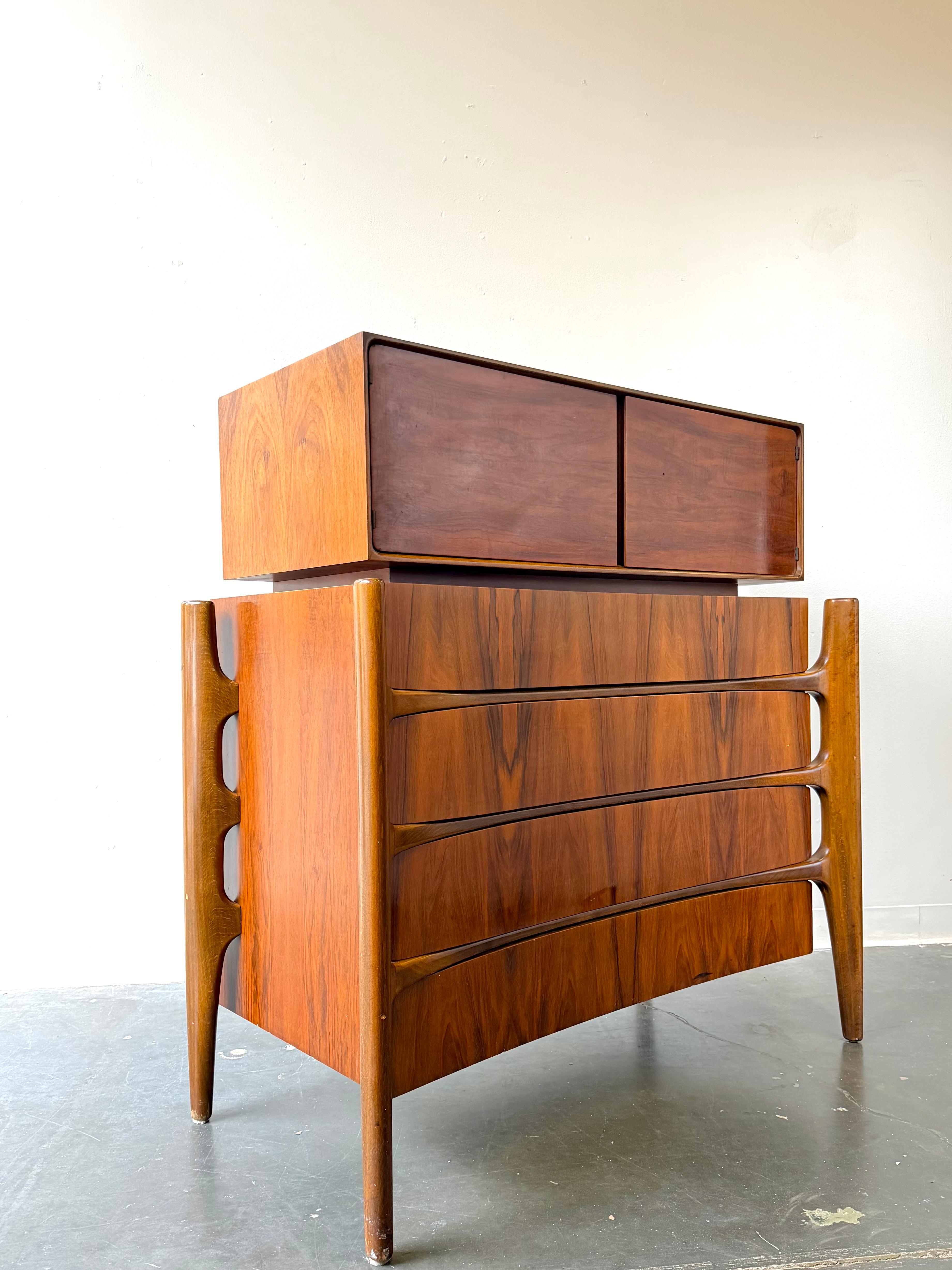 Comò Highboy con esoscheletro di William Hinn, metà del secolo scorso 2