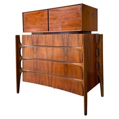 Comò Highboy con esoscheletro di William Hinn, metà del secolo scorso