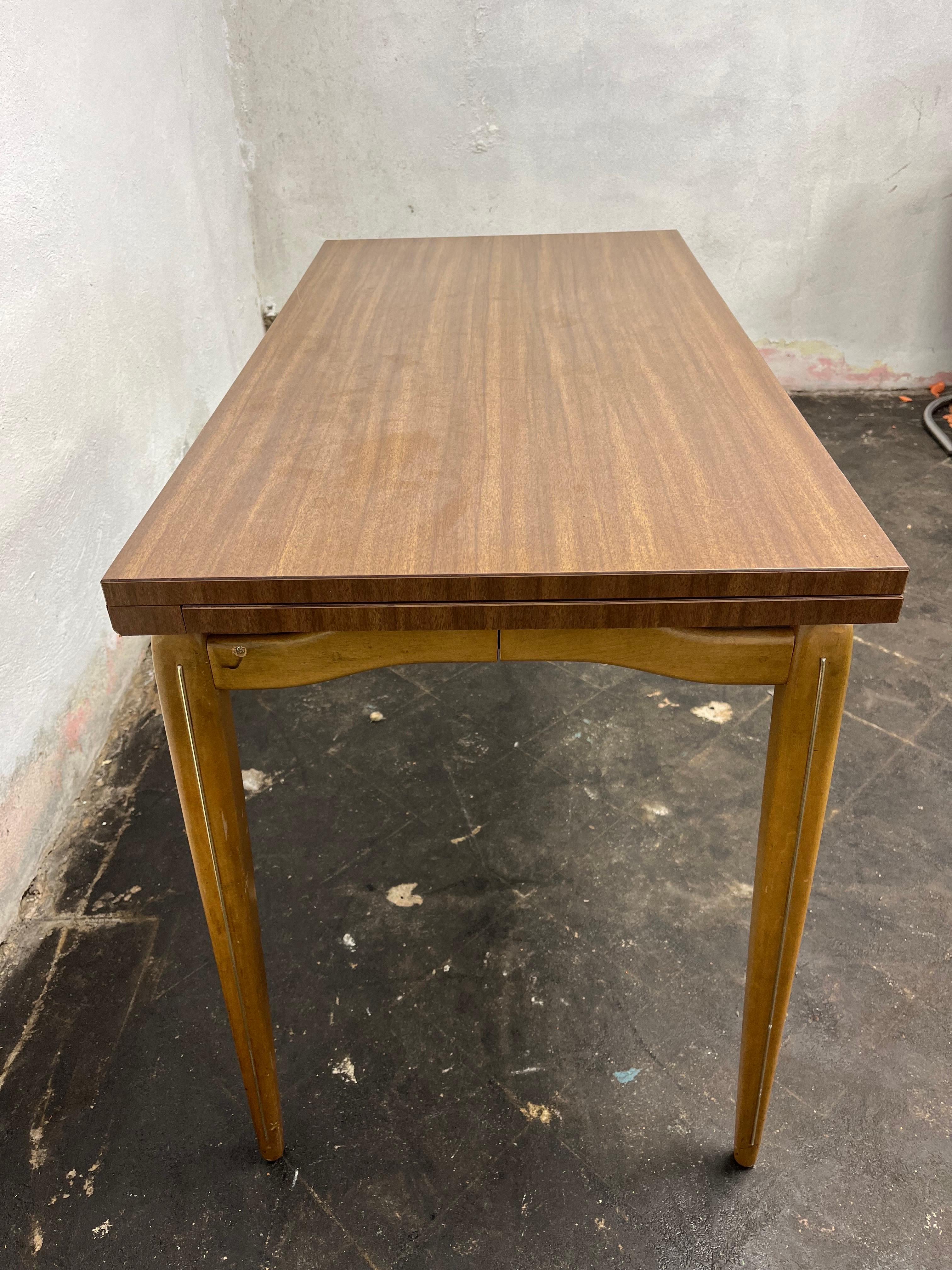 Mid-Century Modern Table de jeu extensible The Moderns en vente