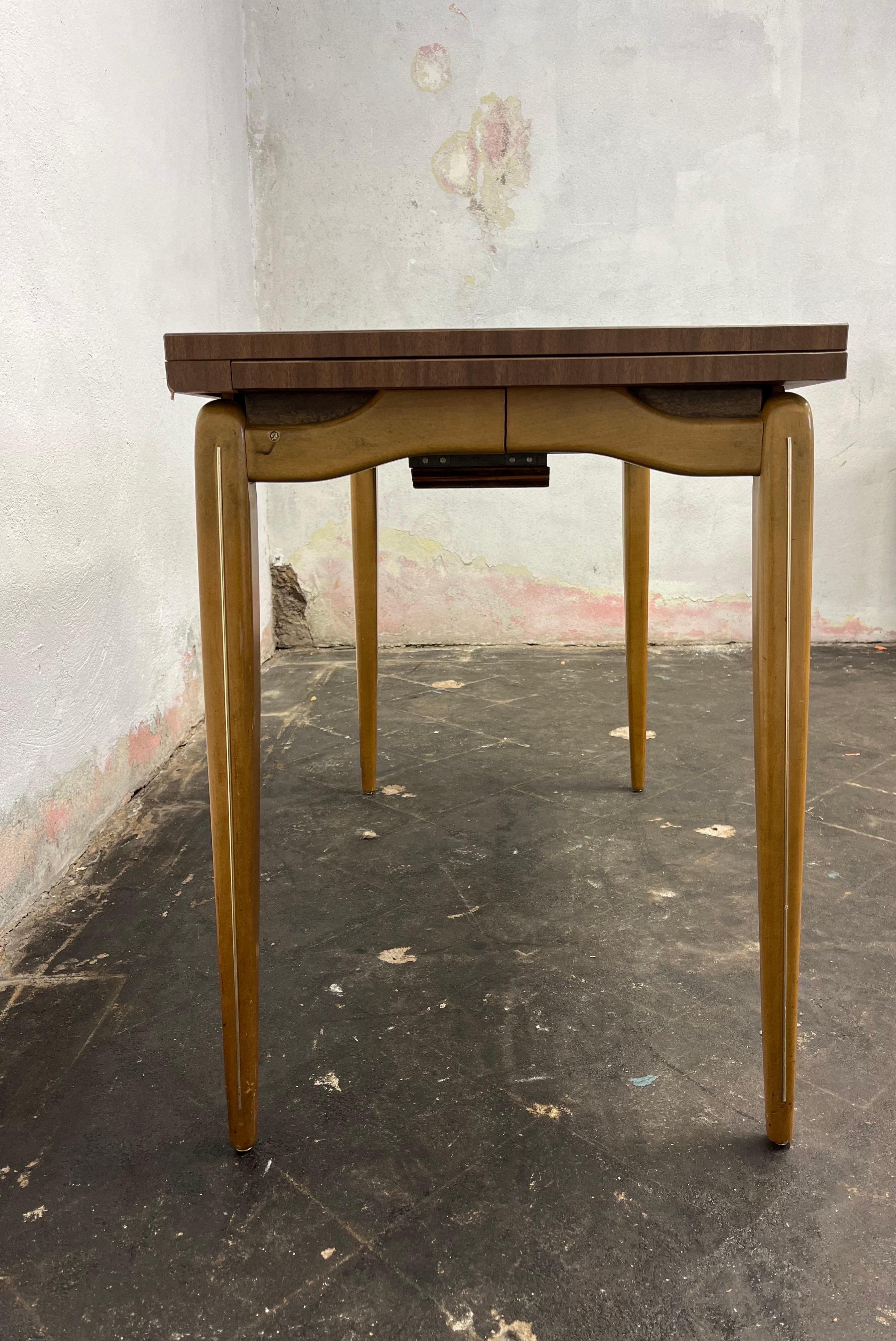 Table de jeu extensible The Moderns Bon état - En vente à W Allenhurst, NJ