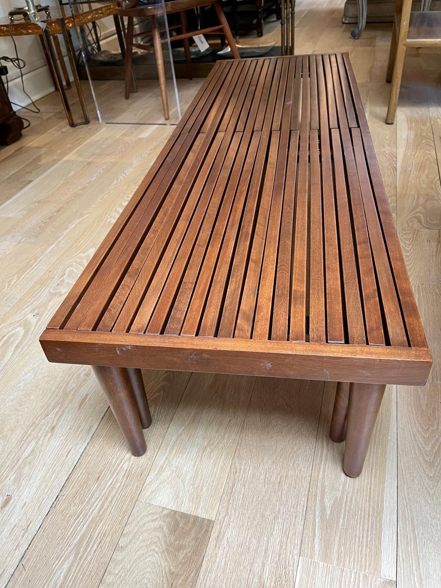 Mid-Century Modern Expandable Slatted Wood Bench by John Keal In Good Condition For Sale In Los Angeles, CA