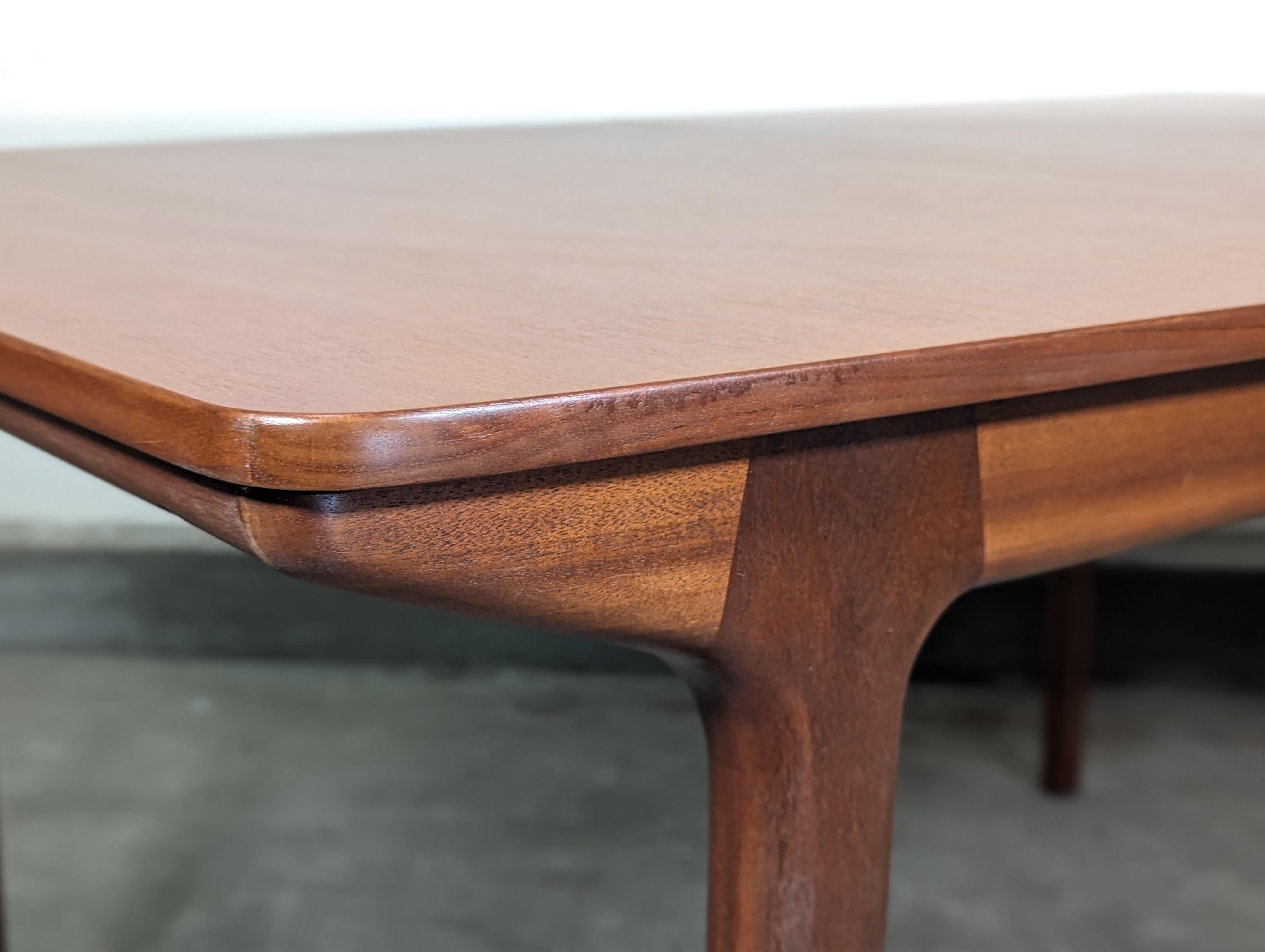 Mid Century Modern Expandable Teak Dining Table By McIntosh, c1960s 4