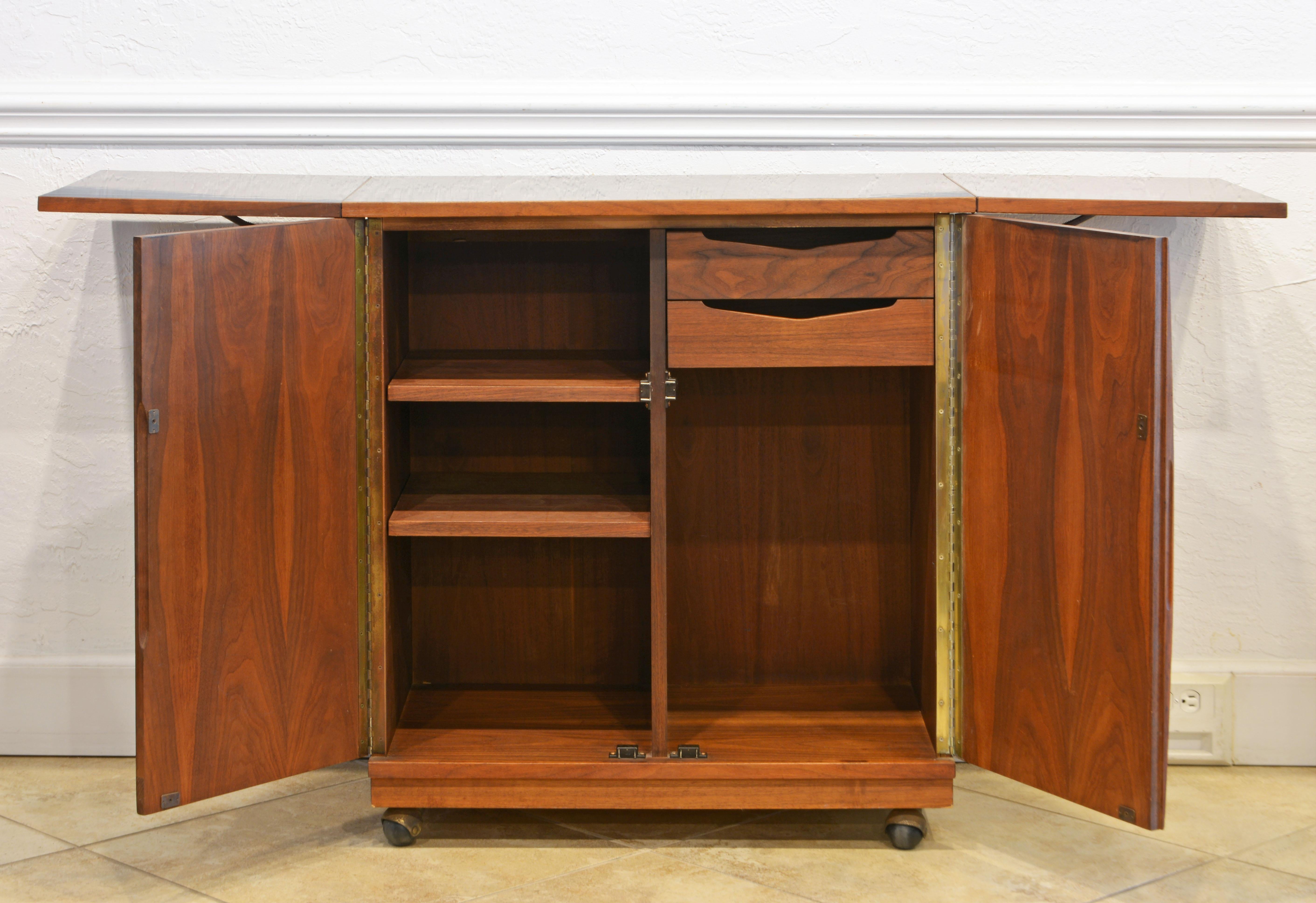 Mid-Century Modern Expandable Walnut Bar Cart and Cabinet by Jack Cartwright In Good Condition In Ft. Lauderdale, FL