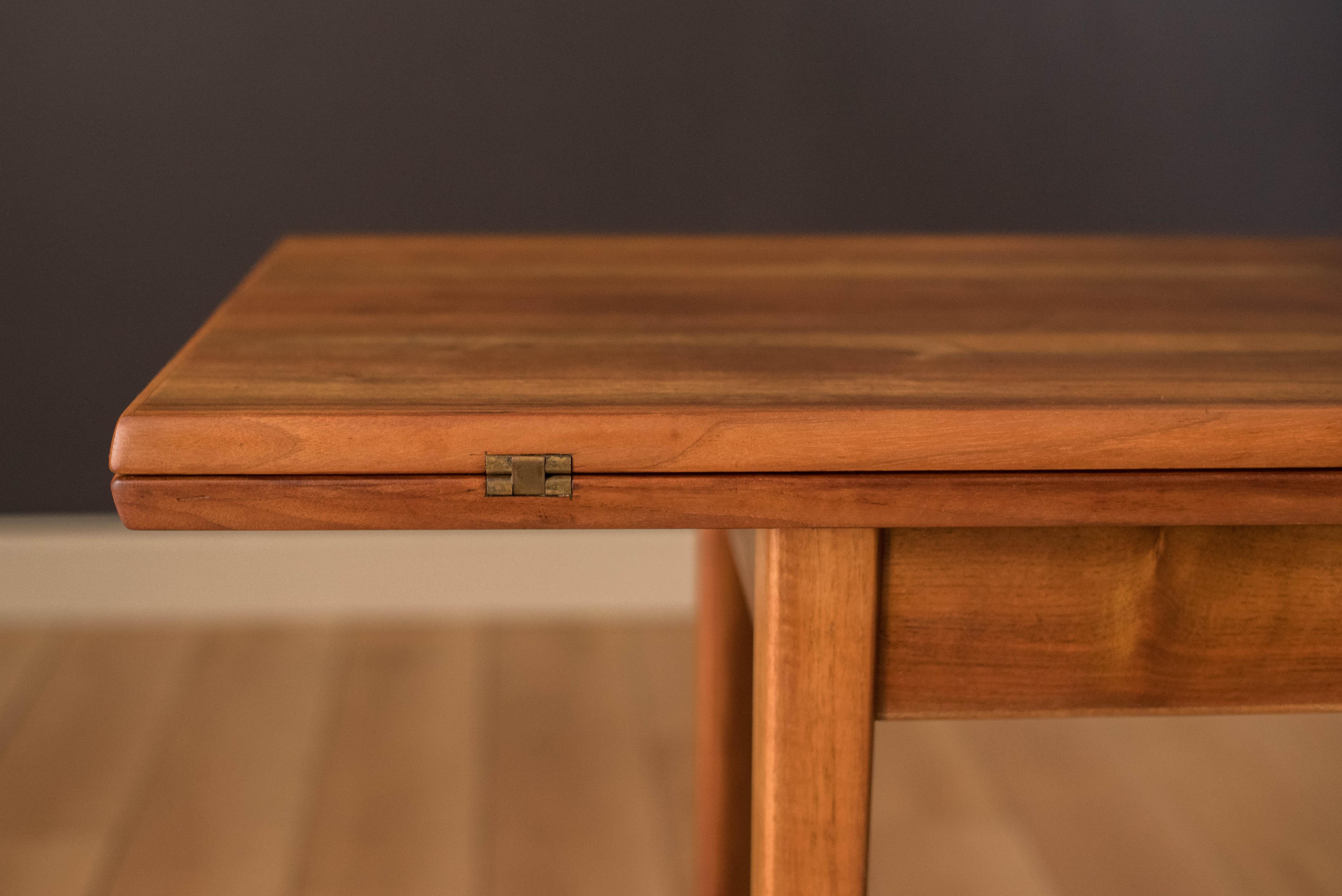 Mid Century Modern Expandable Walnut Console Dining Table 4