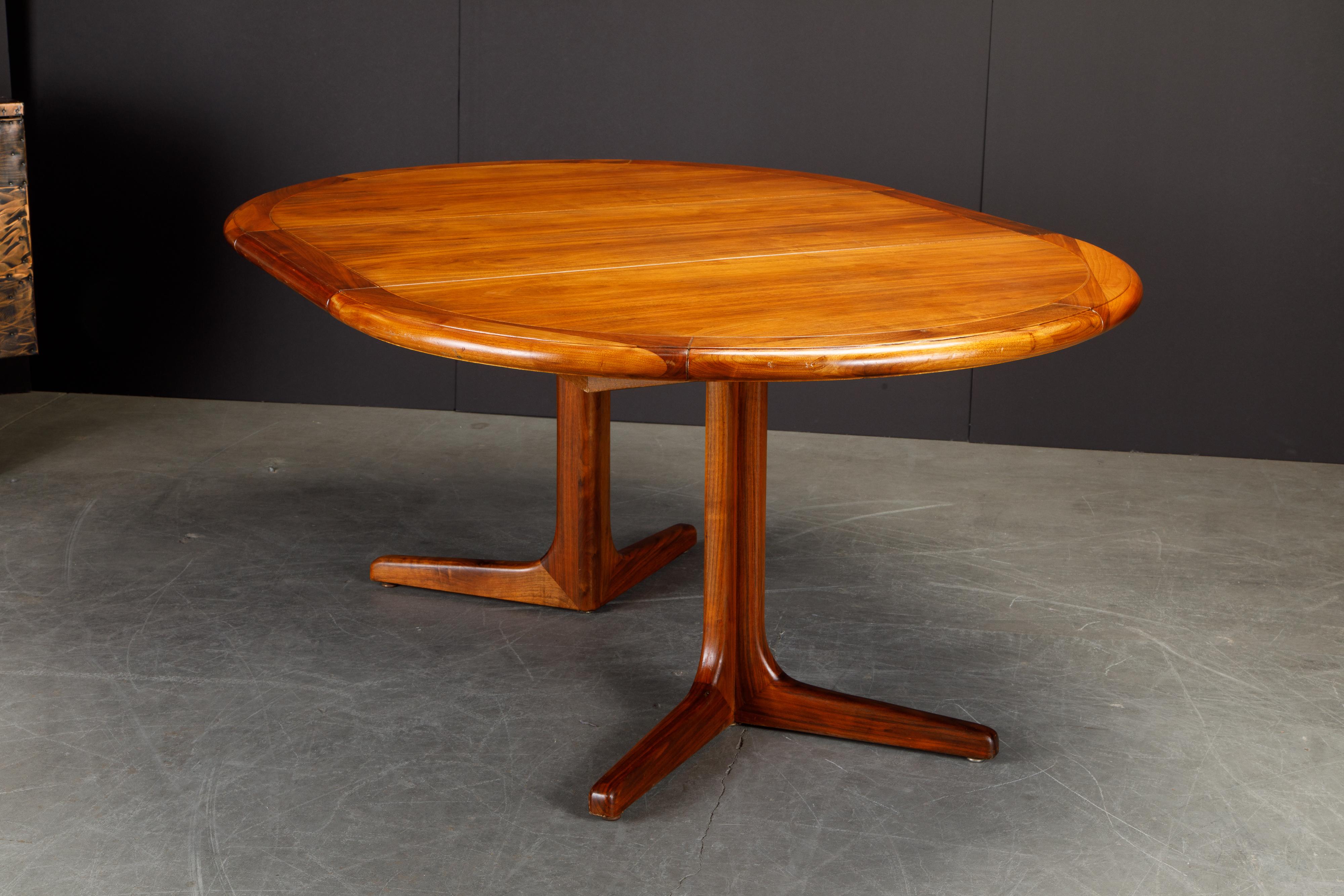 Mid-Century Modern Expandable Walnut Dining or Conference Table, circa 1960s 6