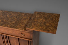 Mid Century Modern Expanding Brasilia Bar in Walnut by Broyhill, USA, c. 1960s