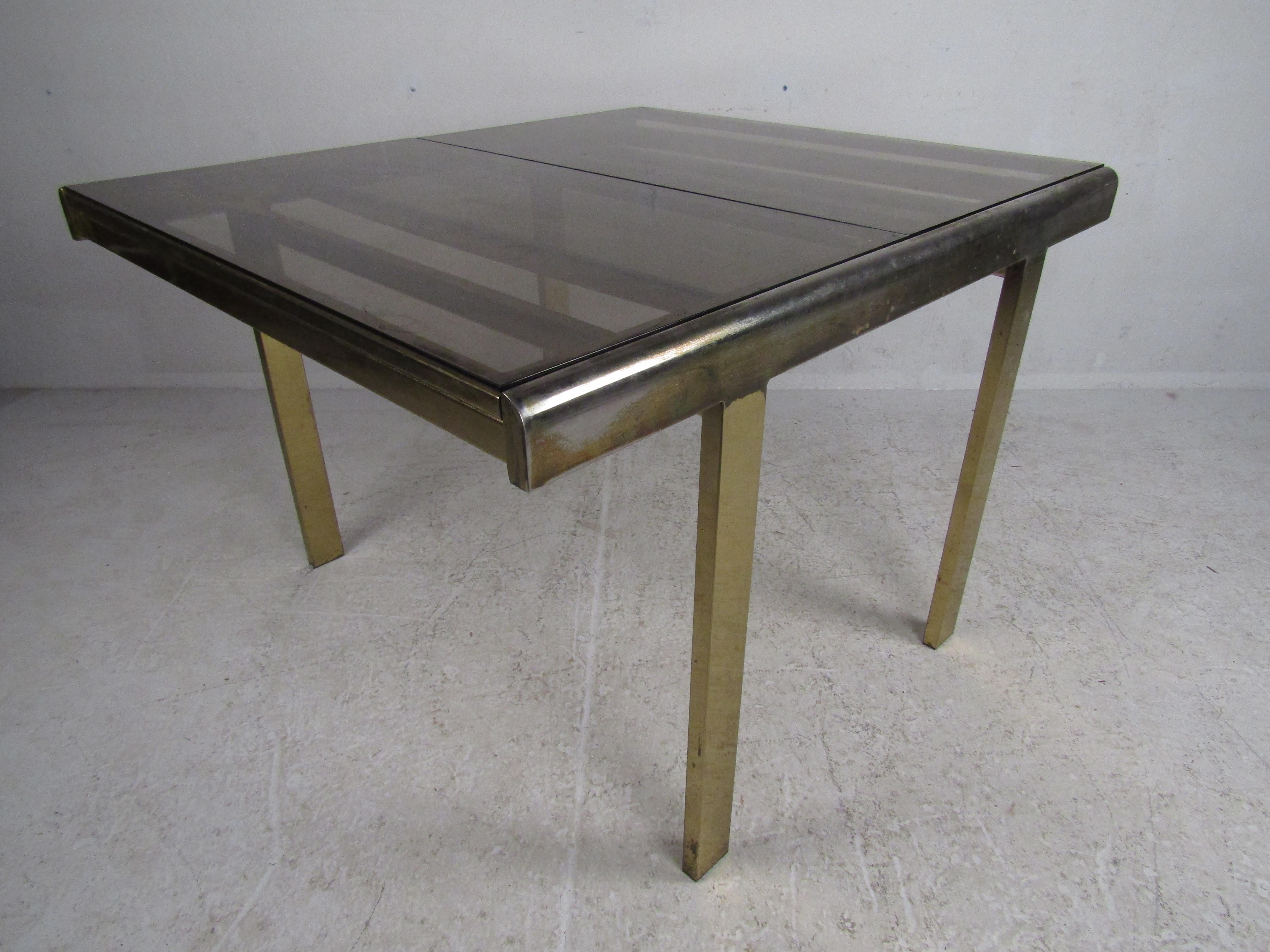 Mid-Century Modern Expanding Brass Dining Table with a Smoked Glass Top For Sale 3