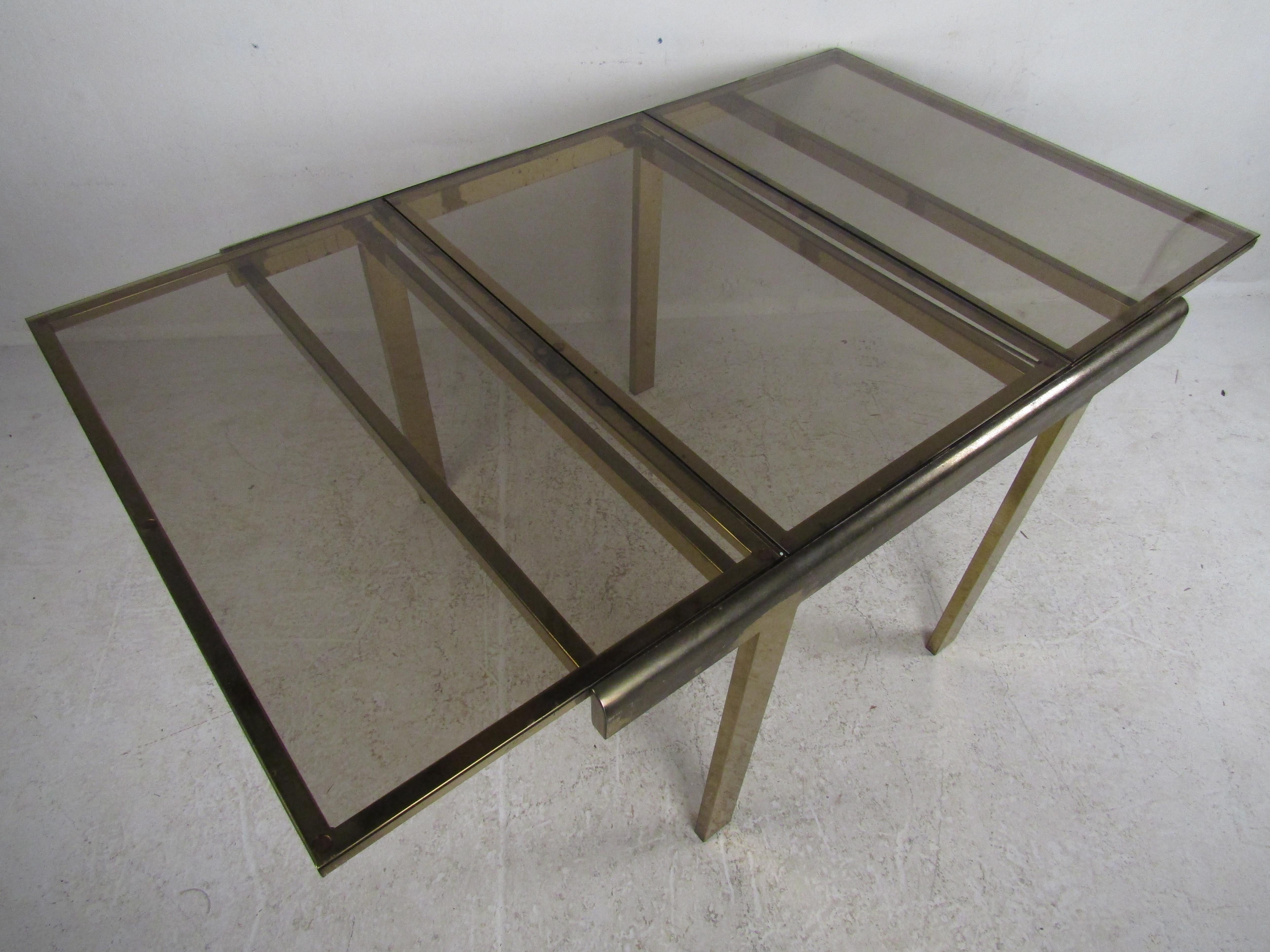 Mid-Century Modern Expanding Brass Dining Table with a Smoked Glass Top For Sale 2
