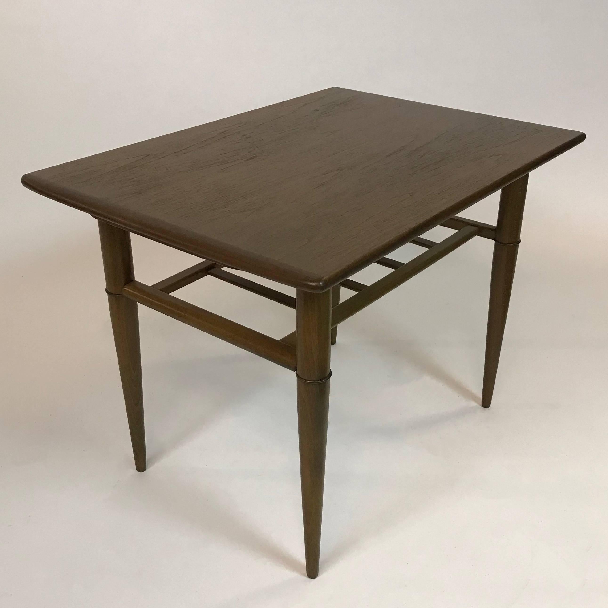 American Mid-Century Modern Expanding Walnut Side Table