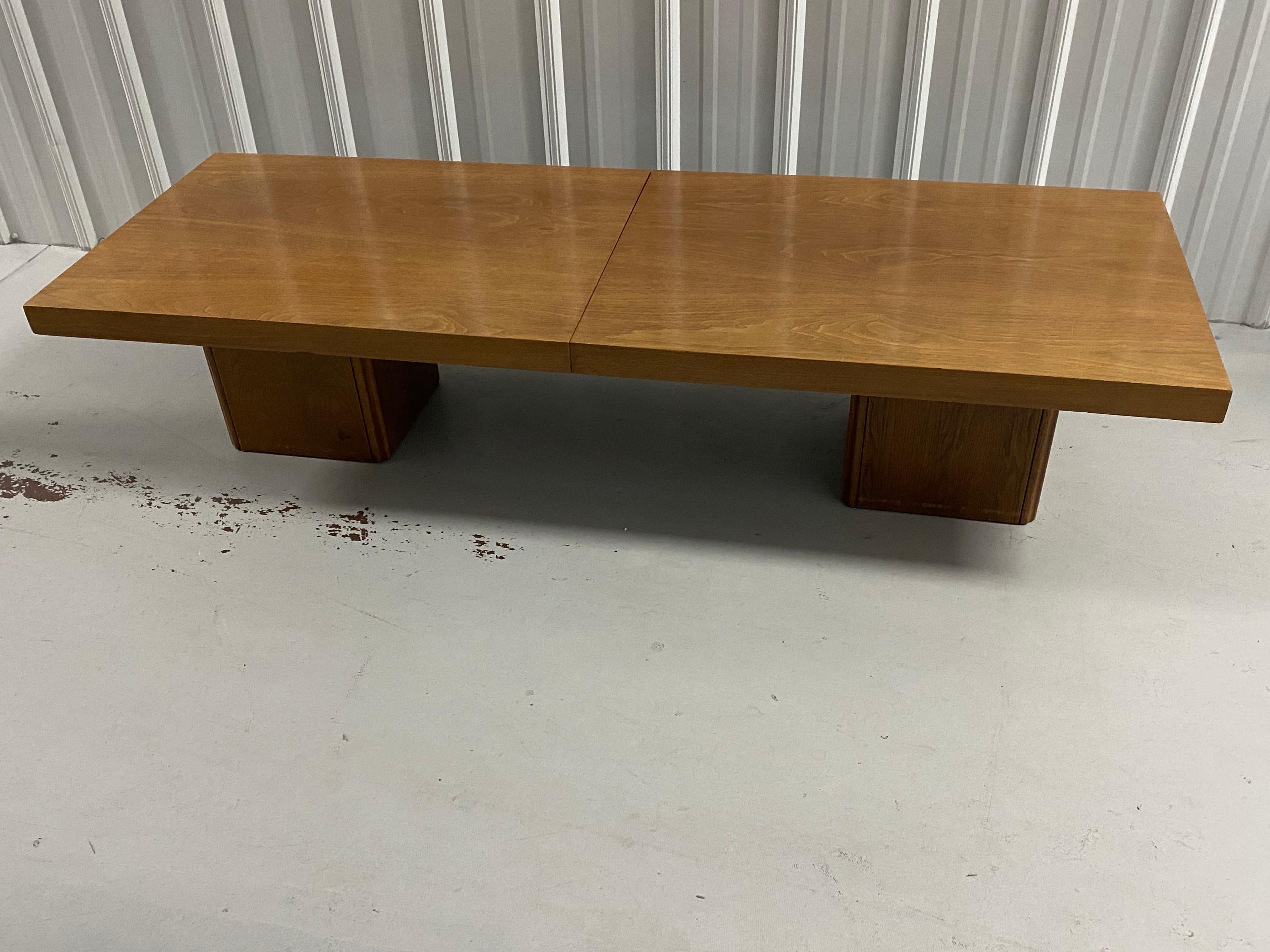 Ausziehbarer Couchtisch aus der Mitte des Jahrhunderts von John Keal für Brown Saltman im Angebot 6