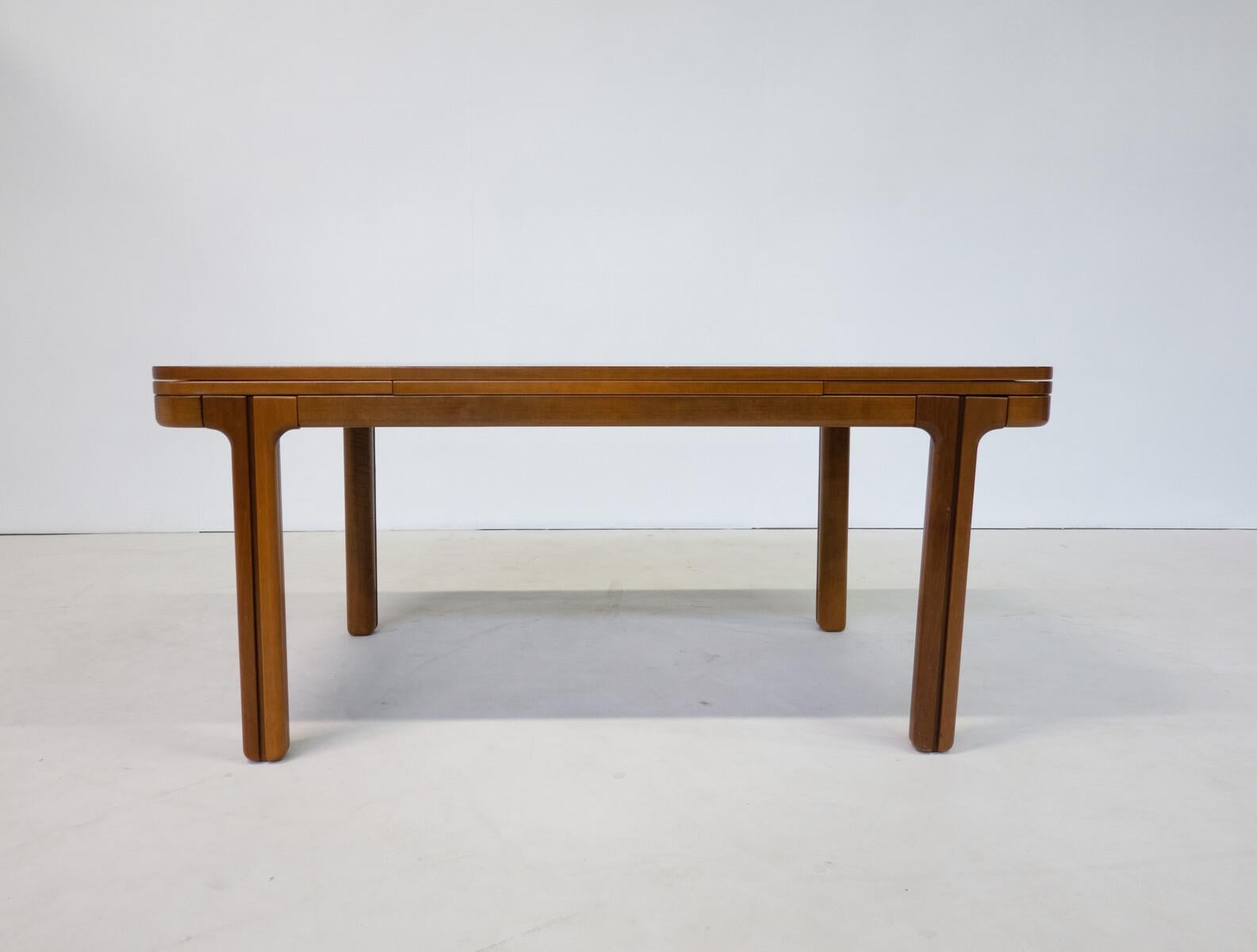 Mid-Century Modern Extendable Dining Table by Llmari Tapiovaara, Finland, 1950s For Sale 2