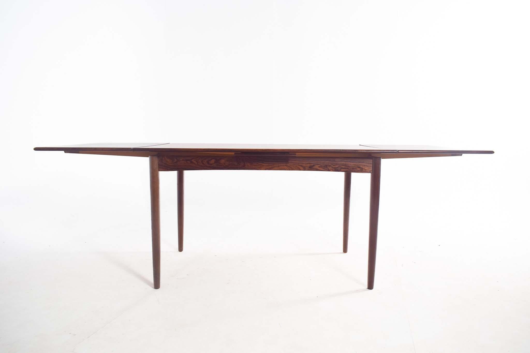 Milieu du XXe siècle Table de salle à manger extensible en palissandre, The Moderns, années 1960 en vente