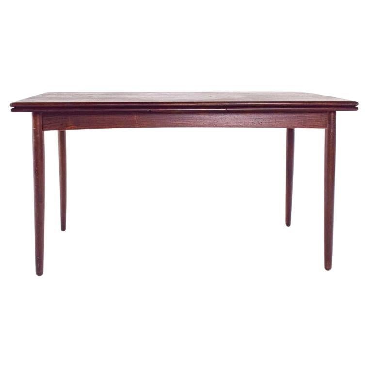 Mid Century Modern Extendable Rosewood Dining Table