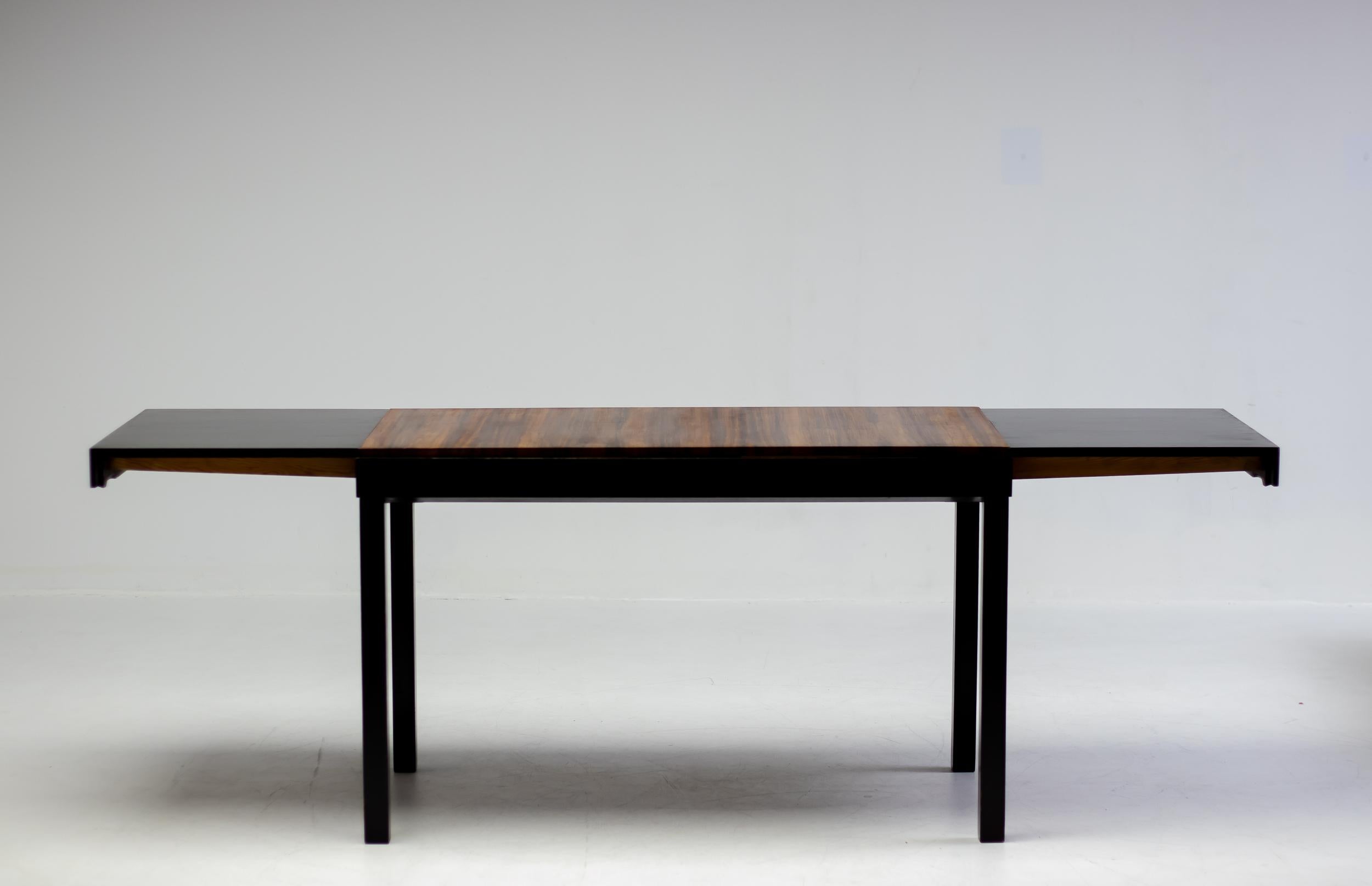Mid Century Modern Extendable Table by Axel Einar Hjorth, Macassar, 1930 In Good Condition For Sale In Dronten, NL