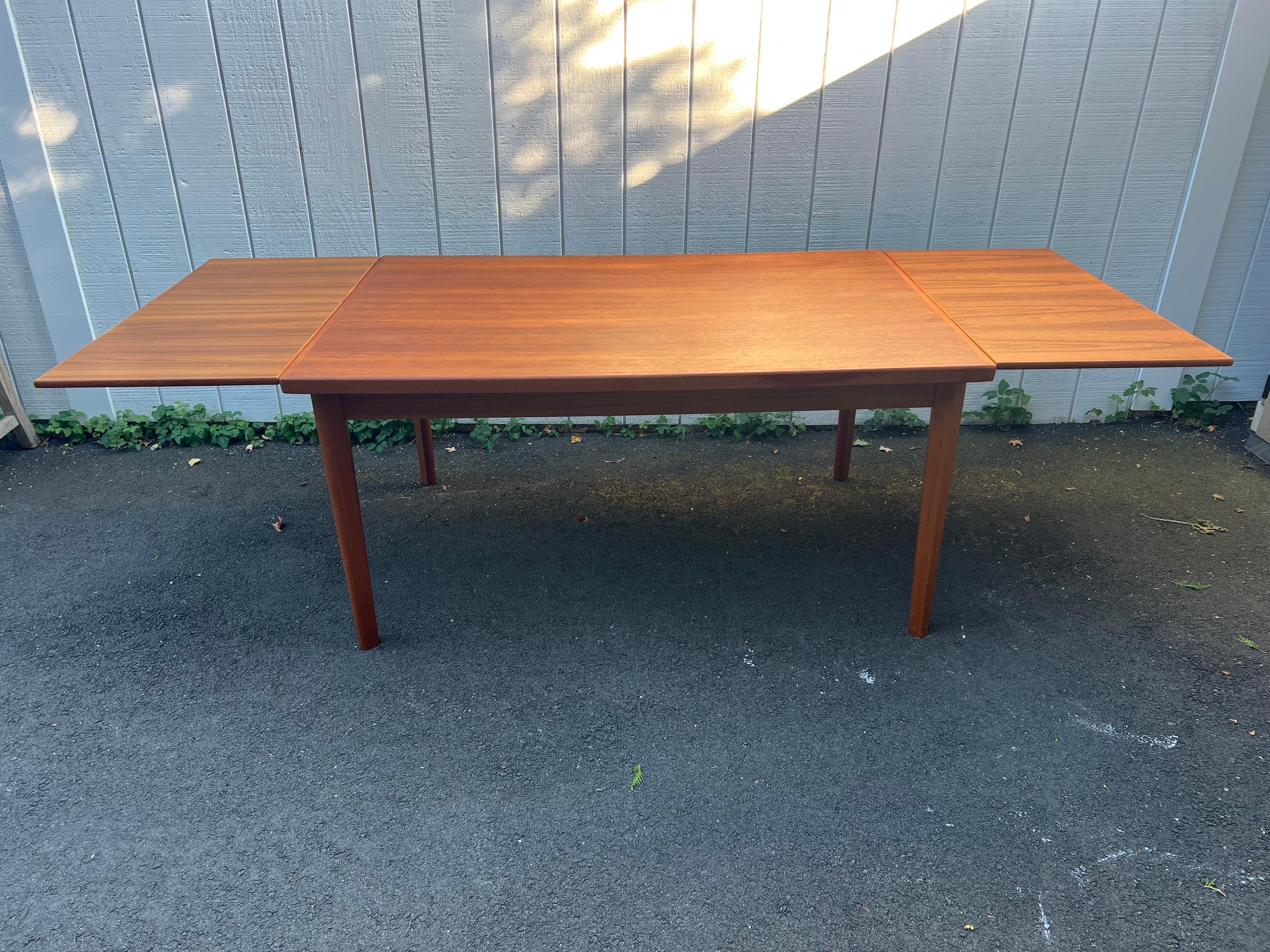 Mid Century Modern Extendable Teak Table 5