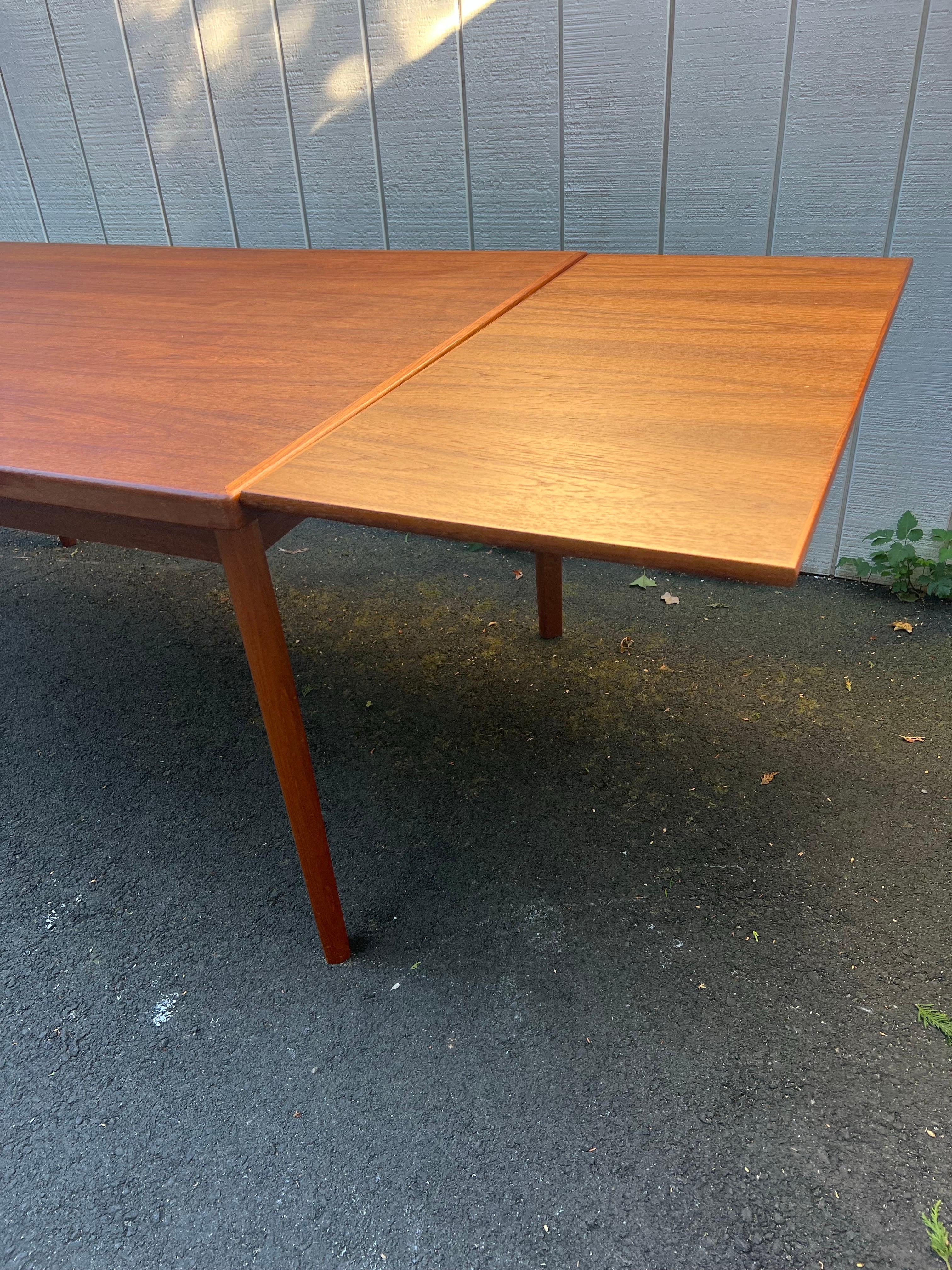 Mid Century Modern Extendable Teak Table 7