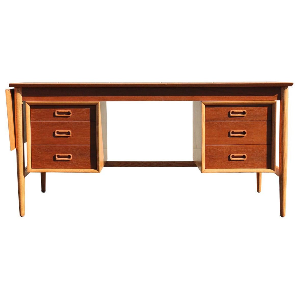 Mid-Century Modern Extendable Writing Desk by Arne Vodder
