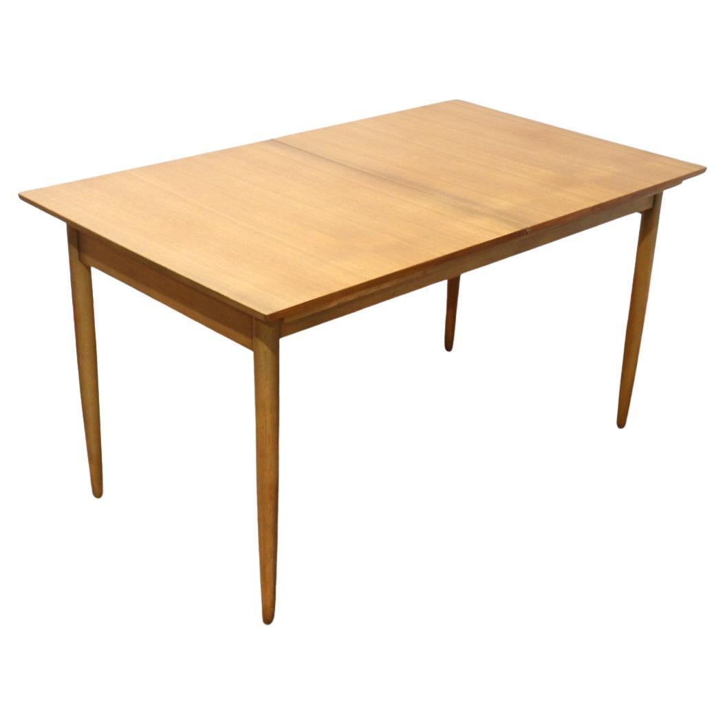 Mid Century Modern Extending 8 seater Dining Table by Morris of Glasgow For Sale