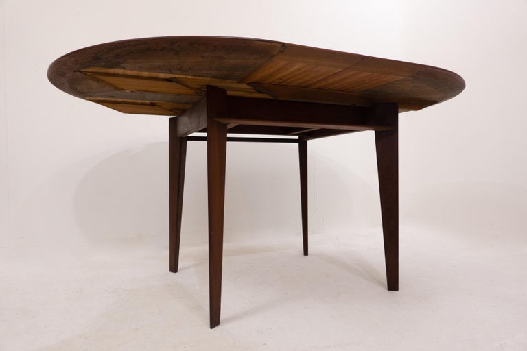 Mid-20th Century Mid-Century Modern Extending Dining Table by Vittorio Dassi, Teak, Italy, 1950s For Sale