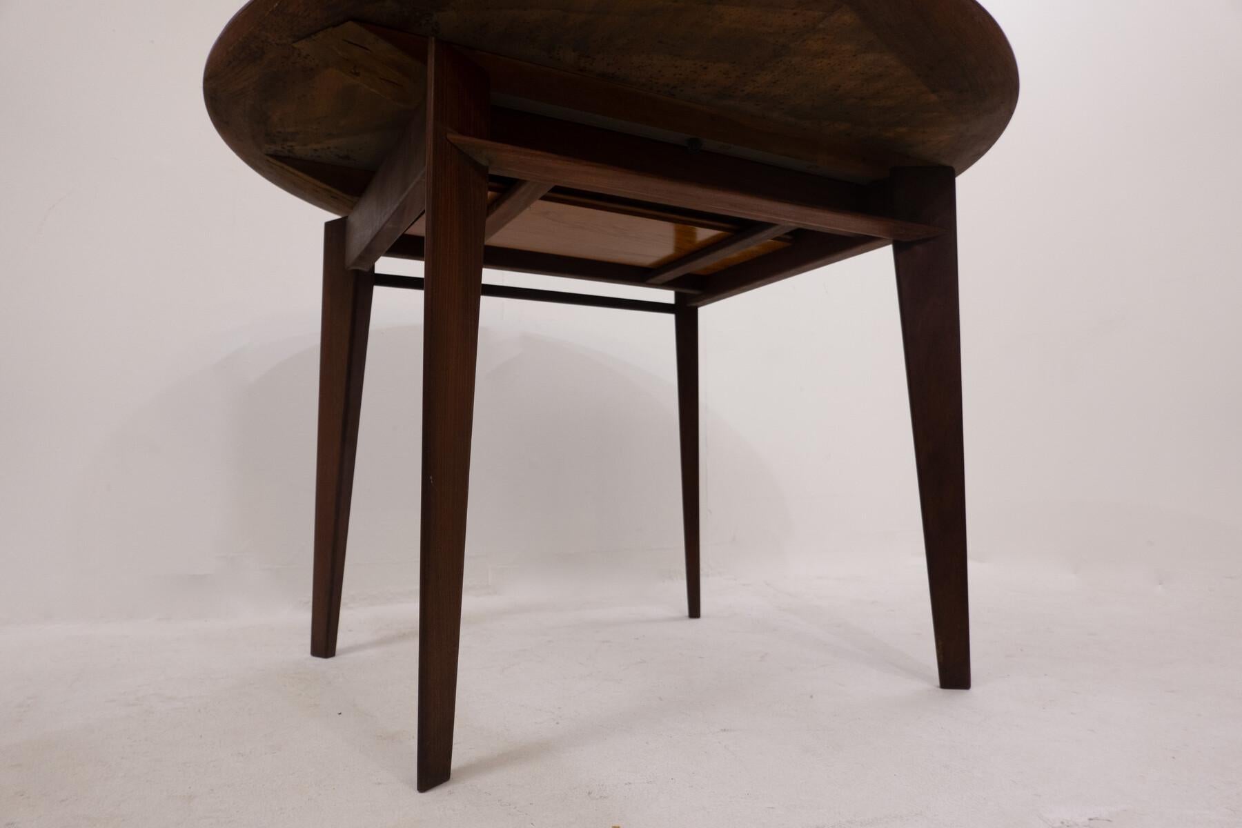 Moderner ausziehbarer Esstisch aus der Mitte des Jahrhunderts von Vittorio Dassi, Teakholz, Italien, 1950er Jahre (Holz) im Angebot