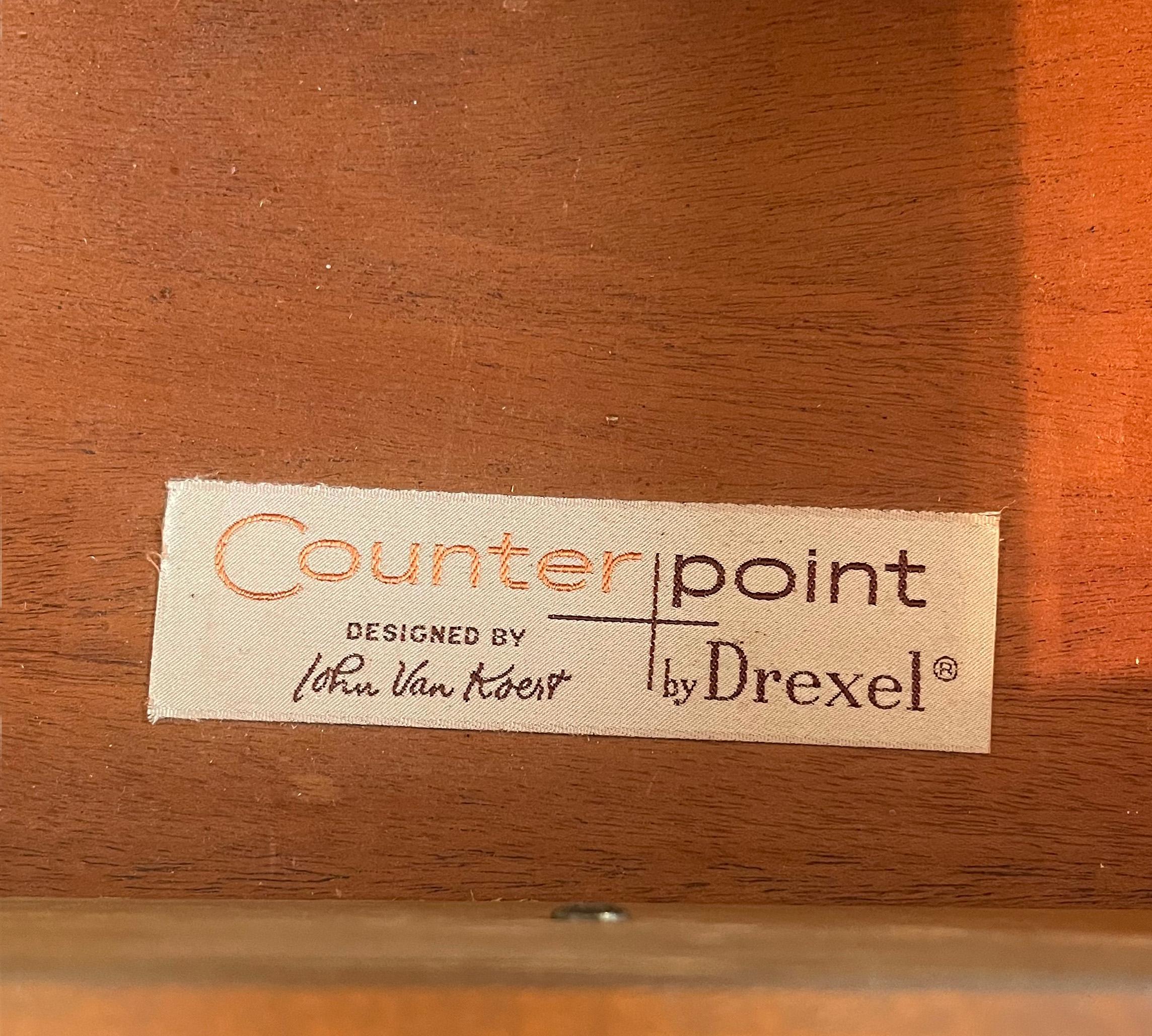 Scrivania di John Van Koert per Drexel Counterpoint, stile metà secolo moderno. in vendita 5