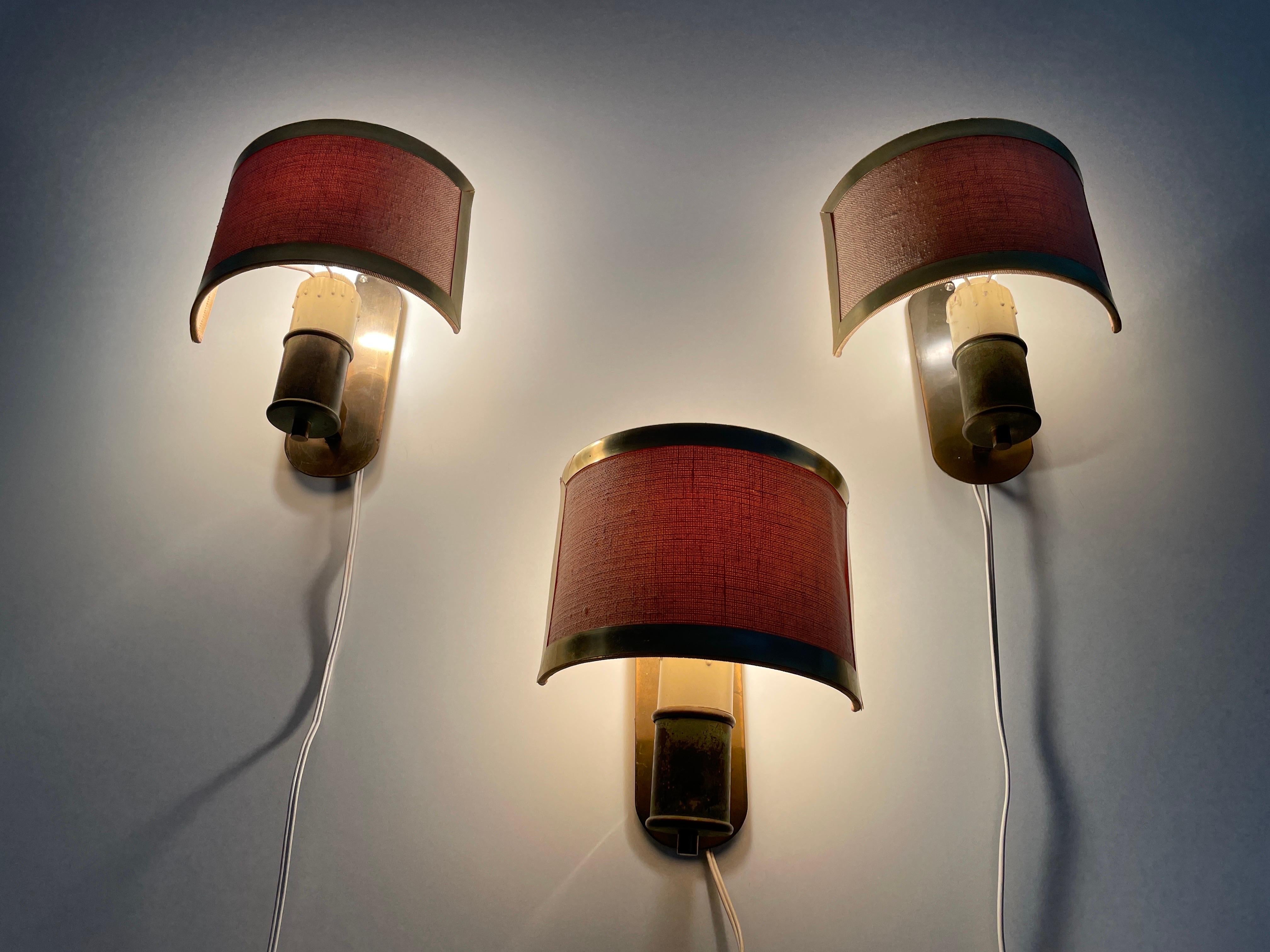 Mid-century Modern Fabric and Brass Set of 3 Sconces, 1960s, Italy For Sale 5