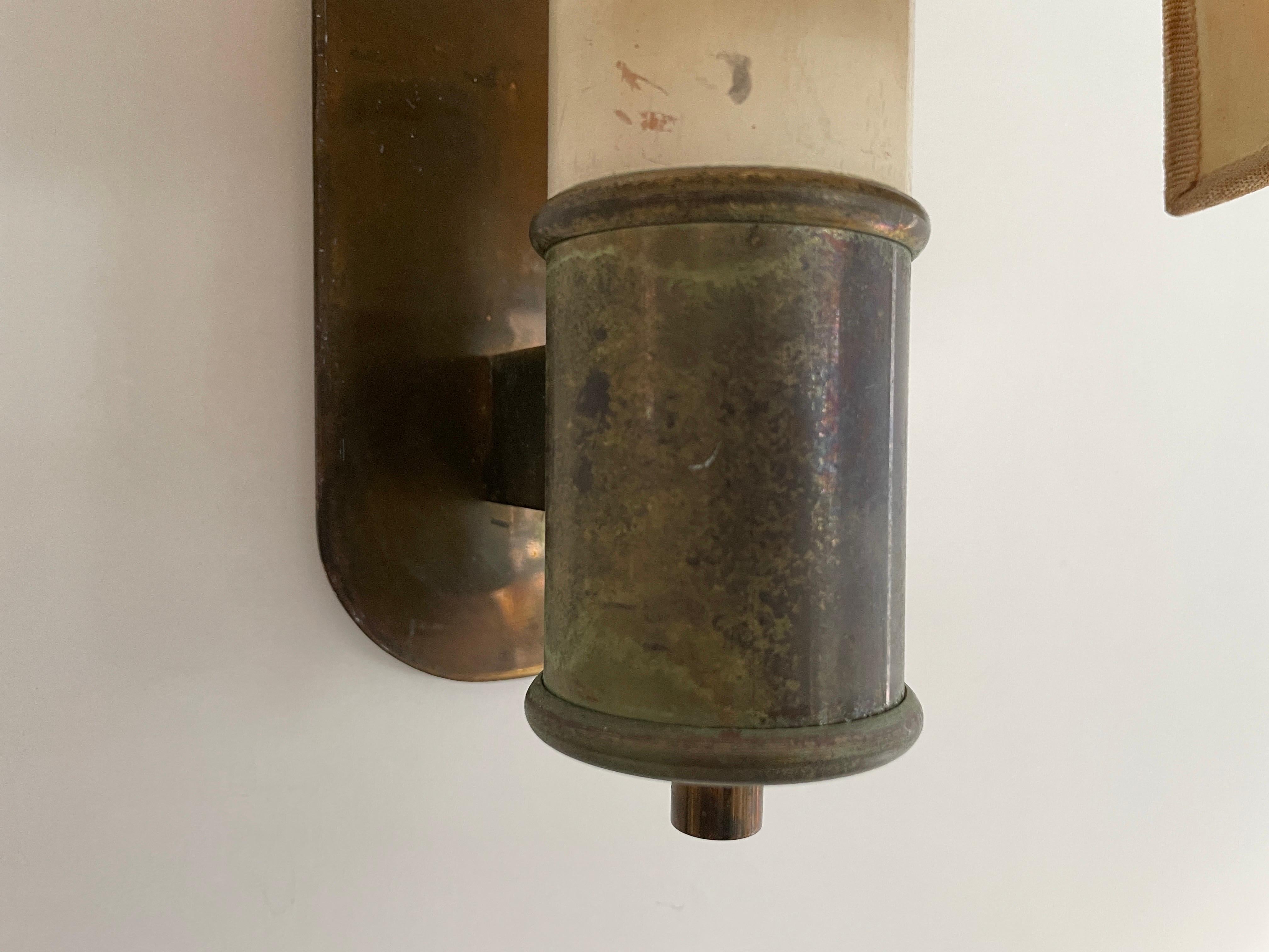 Set di 3 lampade a muro in tessuto e ottone, anni '60, Italia in vendita 1