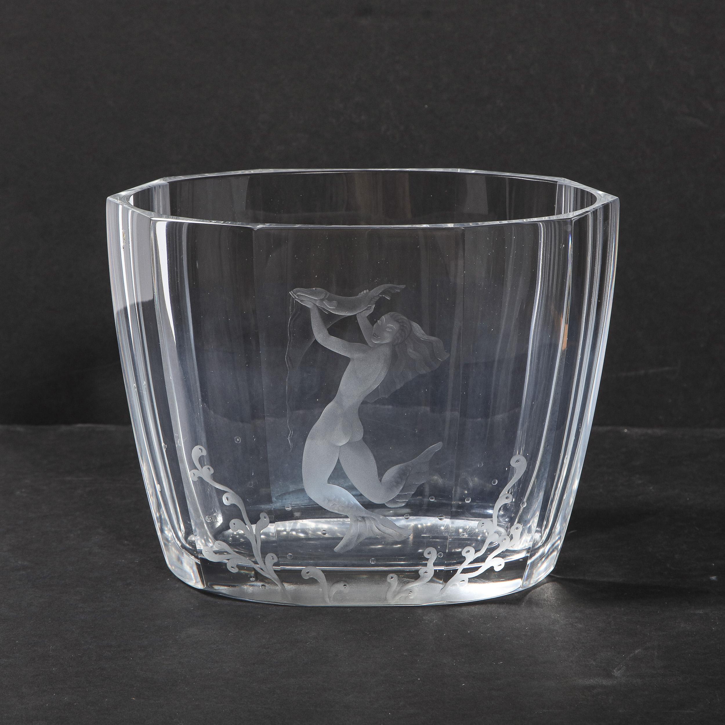 Mid-Century Modern Faceted Acid Etched Mermaid Vase Sven Palmquist for Orrefors In Excellent Condition In New York, NY