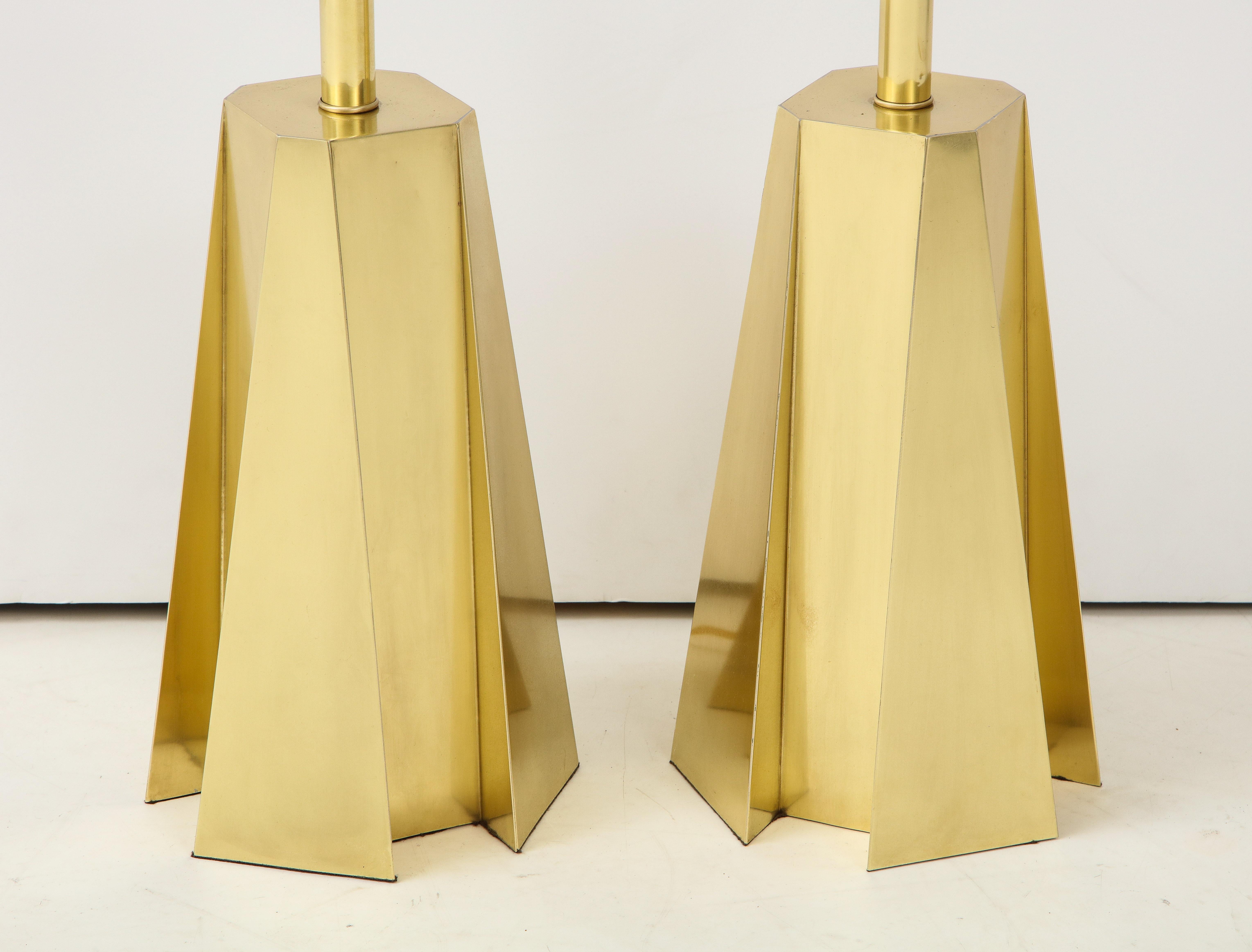 Mid-Century Modern Faceted Brass Table Lamps In Good Condition In New York, NY