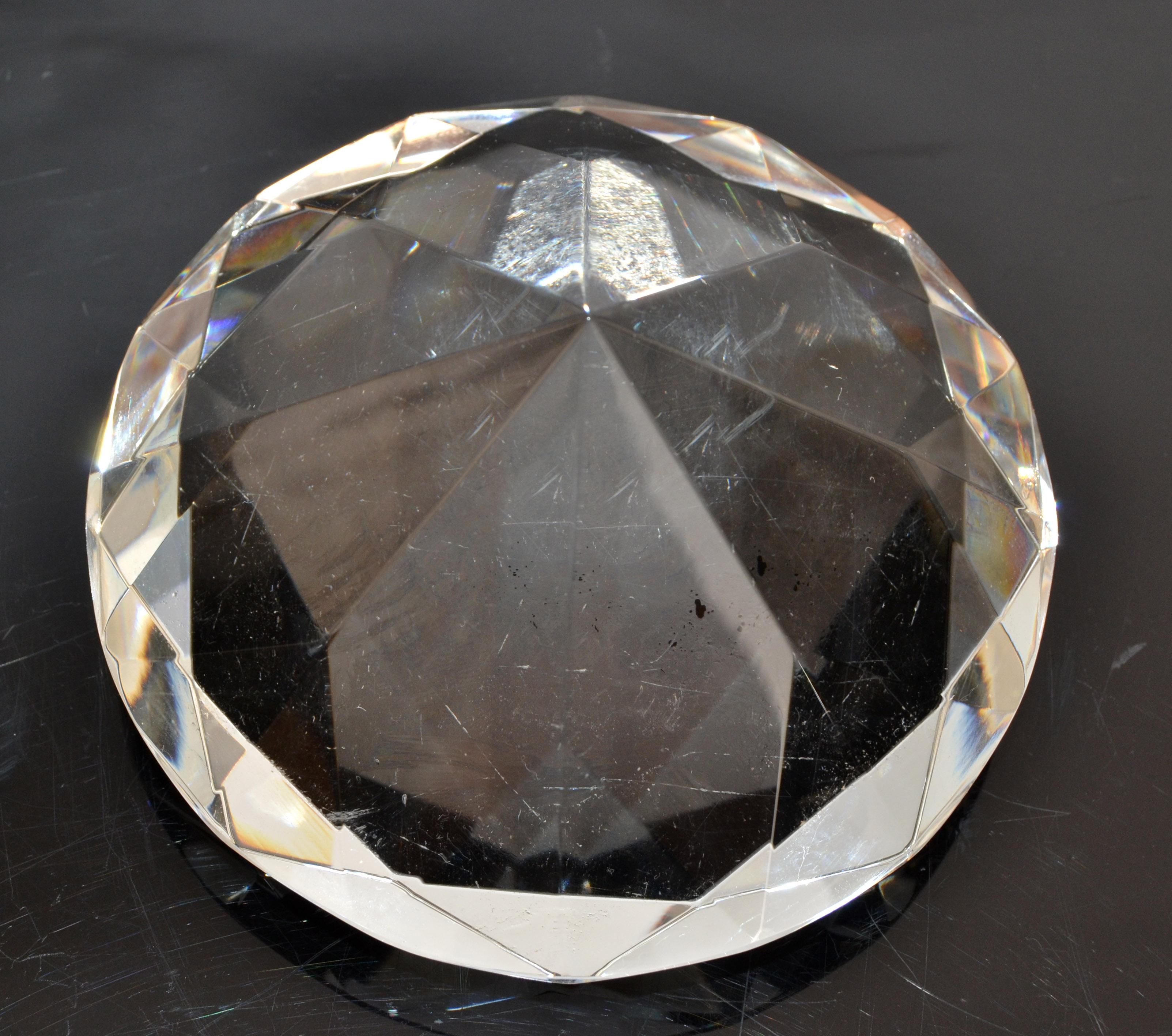 Hand-Crafted One Mid-Century Modern Faceted Glass Diamond Shaped Figurine Paperweight Desk  For Sale